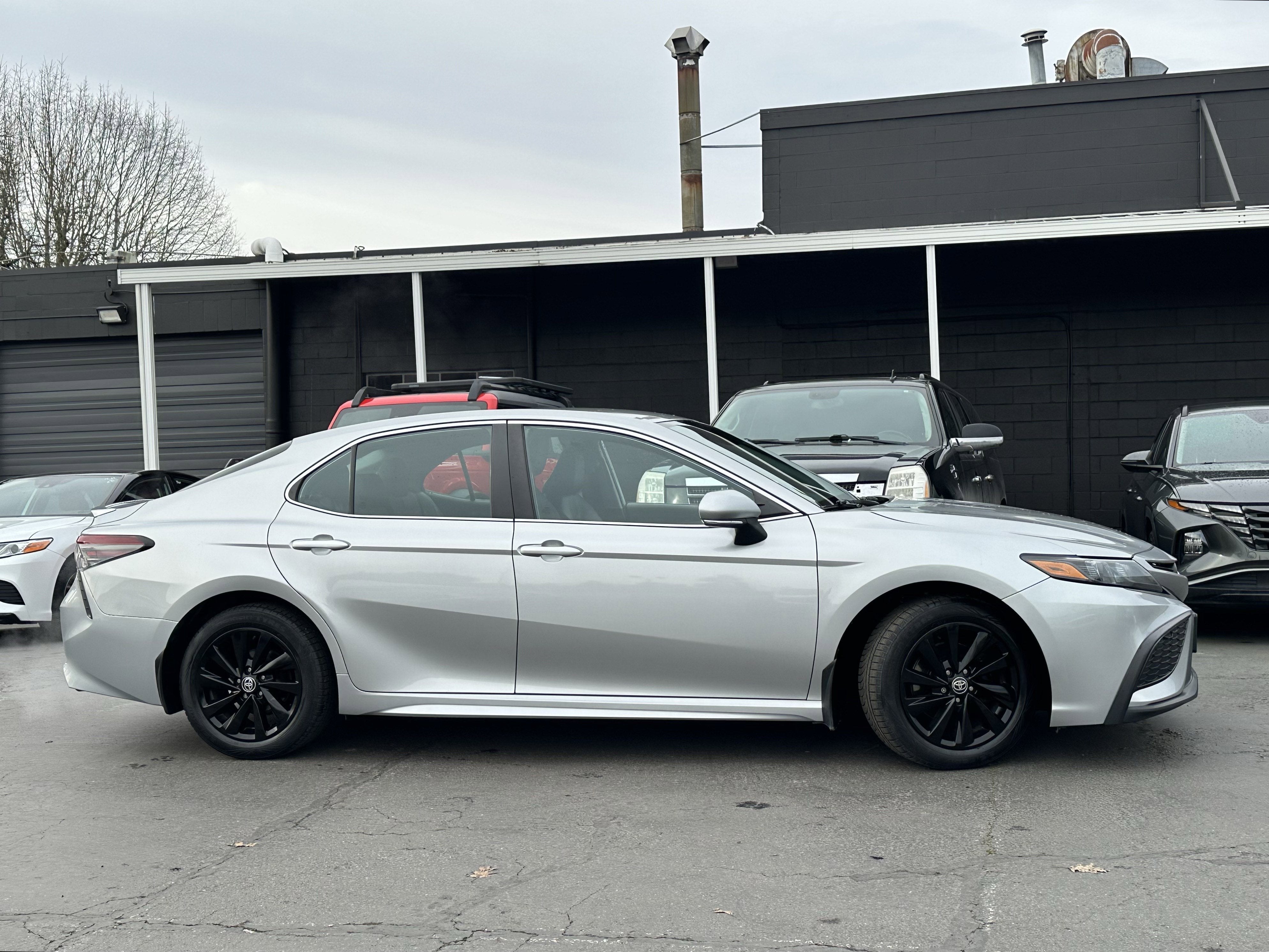 2021 Toyota Camry SE