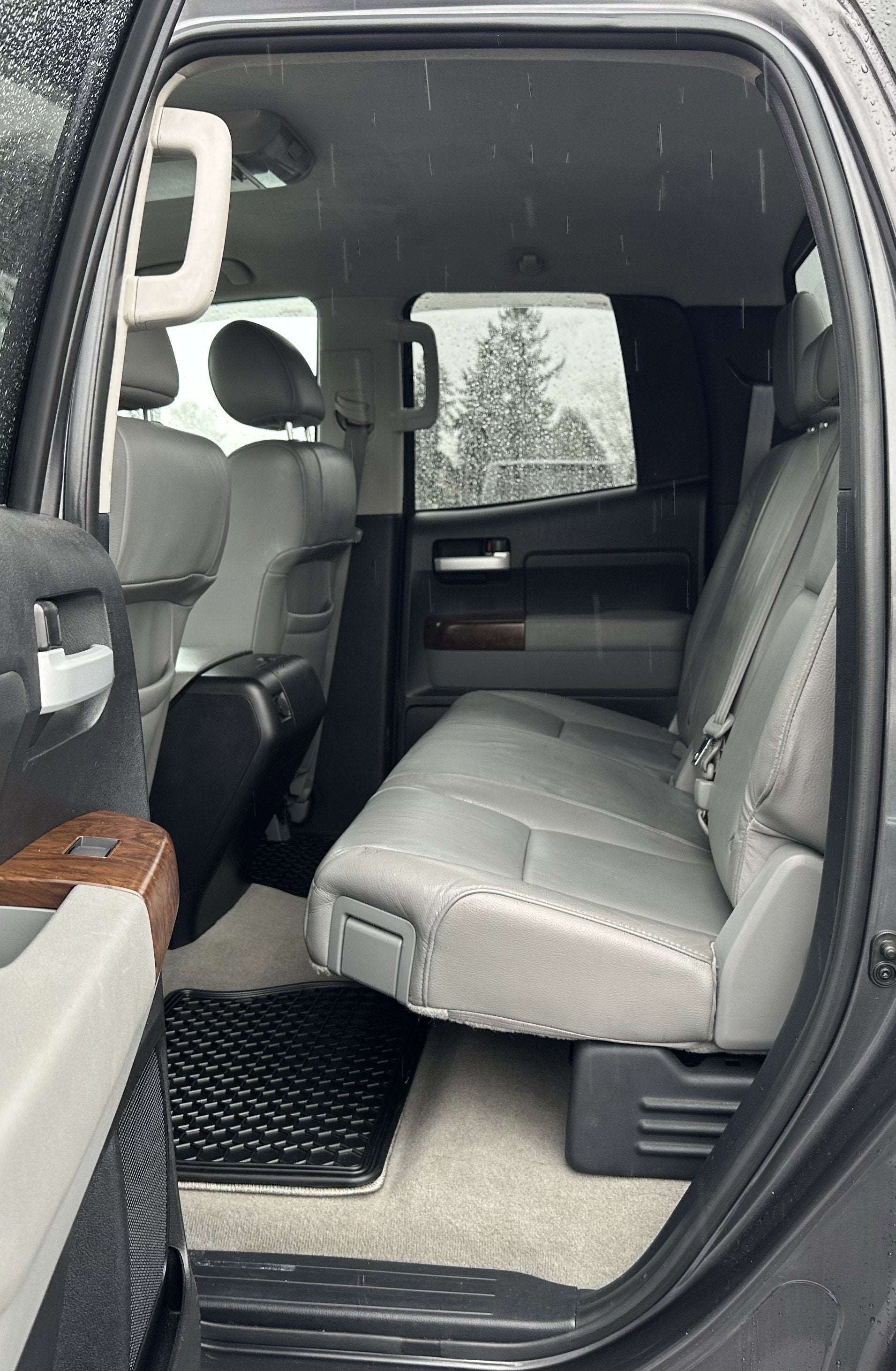 2011 Toyota Tundra 4WD Truck LTD