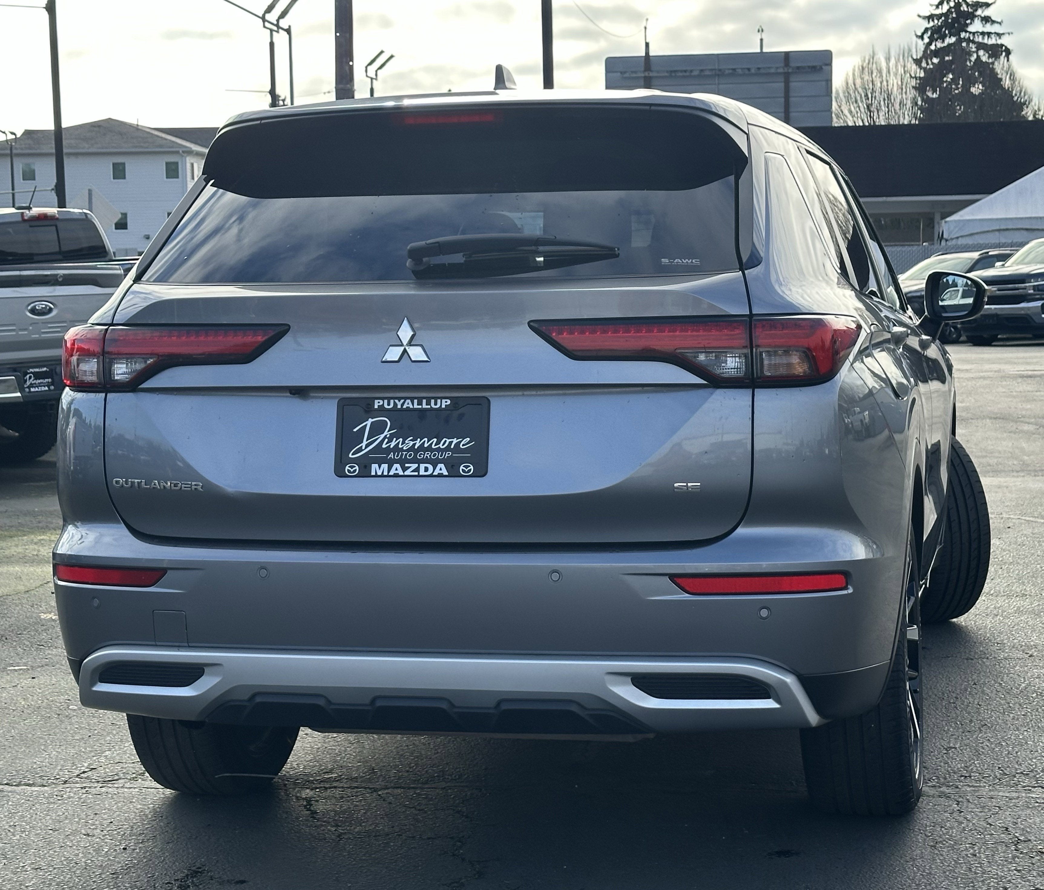2024 Mitsubishi Outlander SE Black Edition