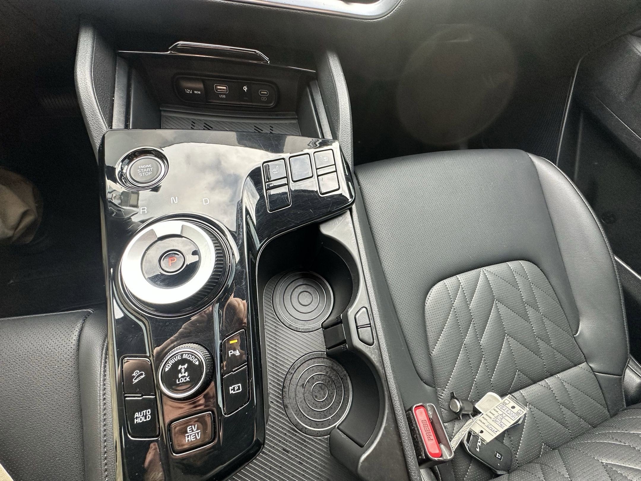 2025 Kia Sportage Plug-In Hybrid X-Line