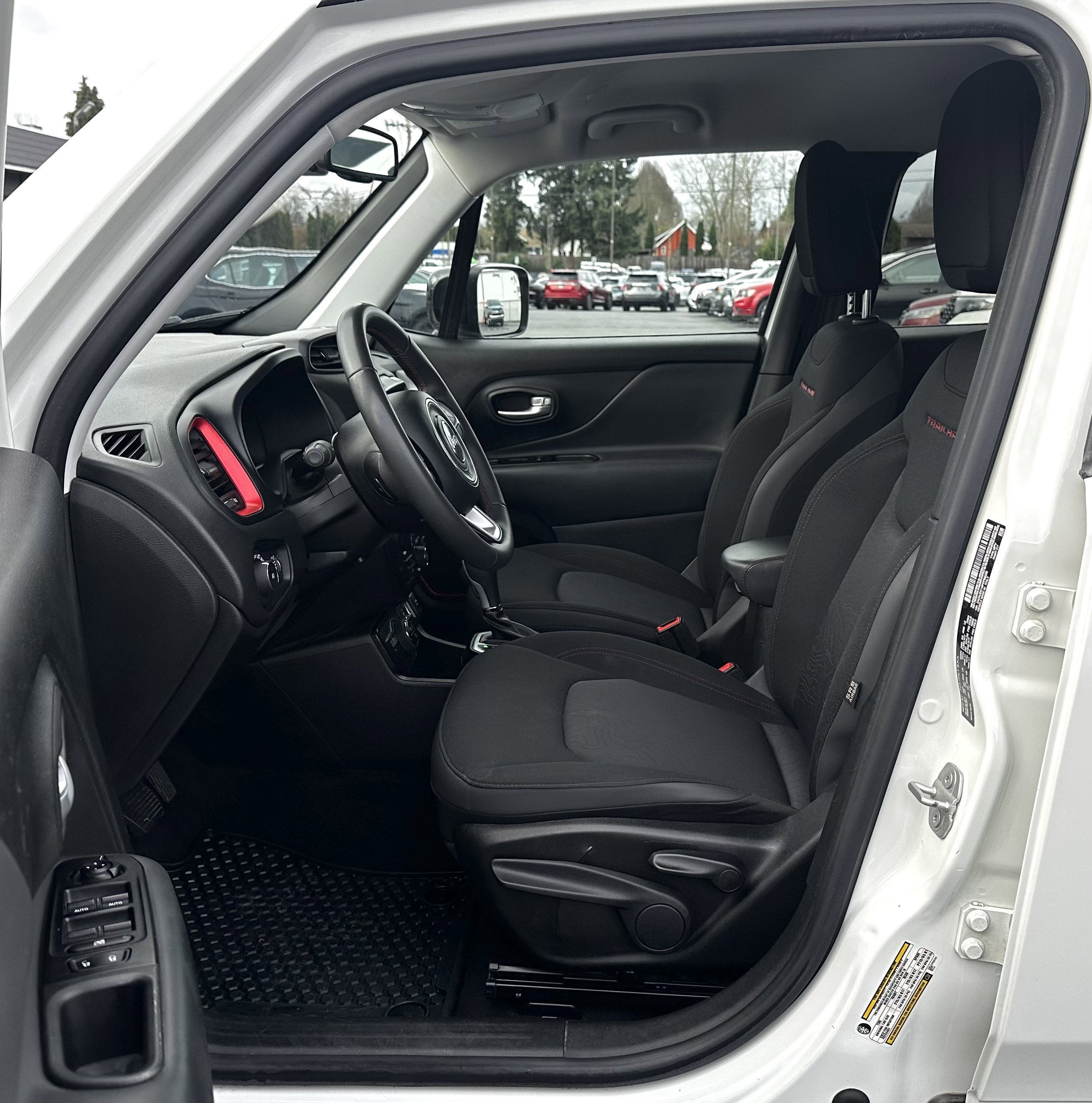 2023 Jeep Renegade Trailhawk 4WD