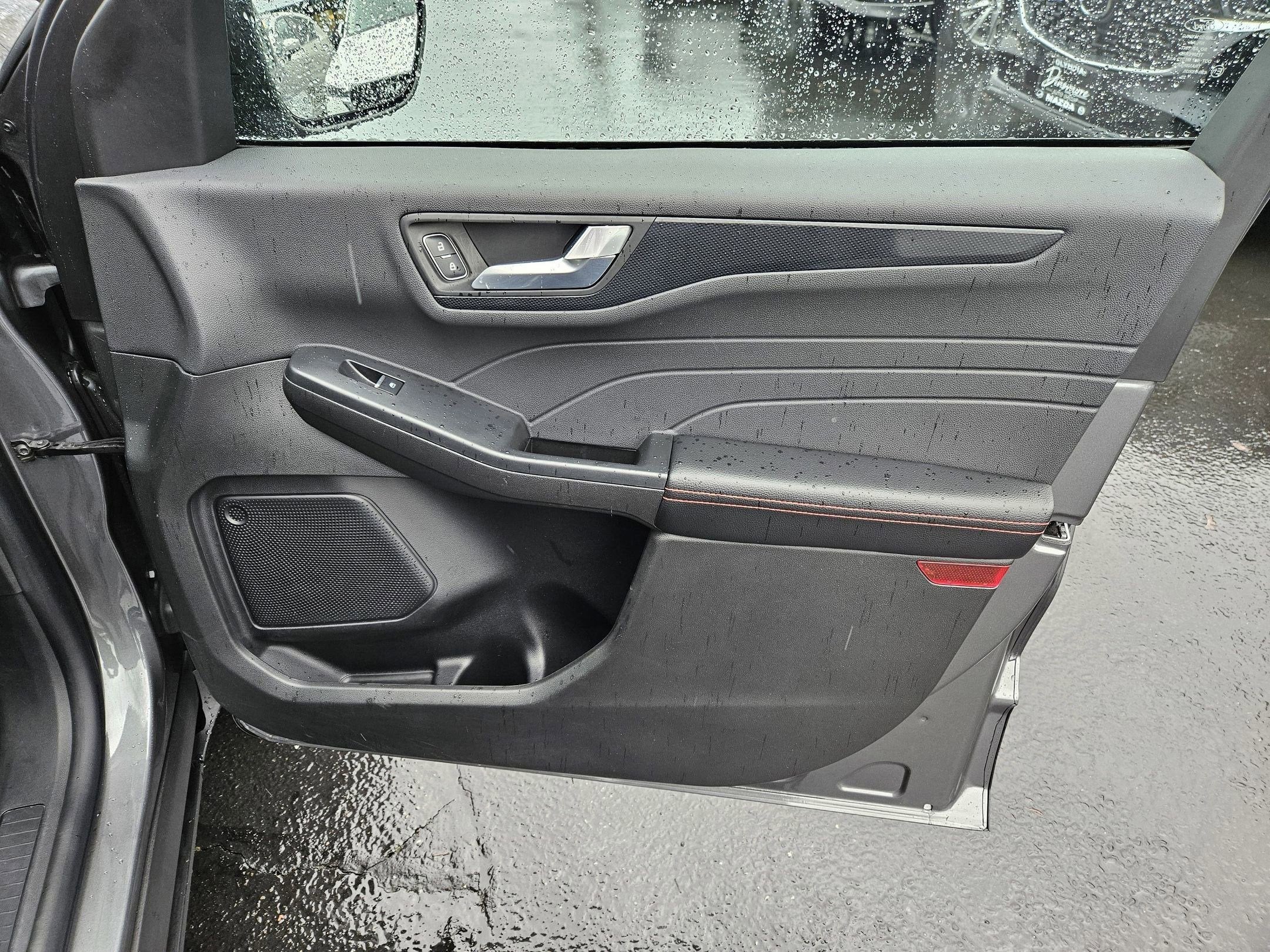 2025 Ford Escape ST-Line AWD