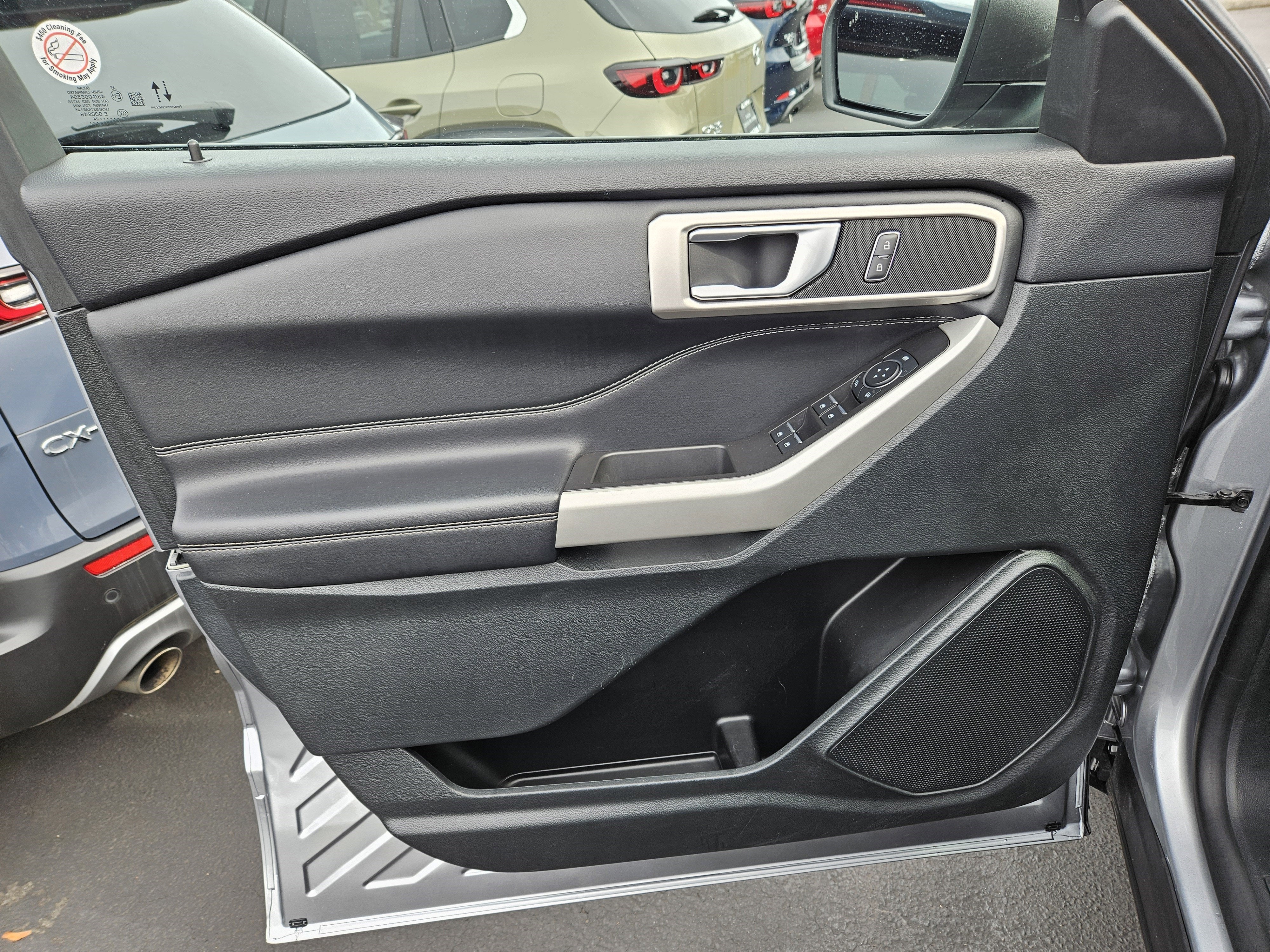 2024 Ford Explorer XLT 4WD