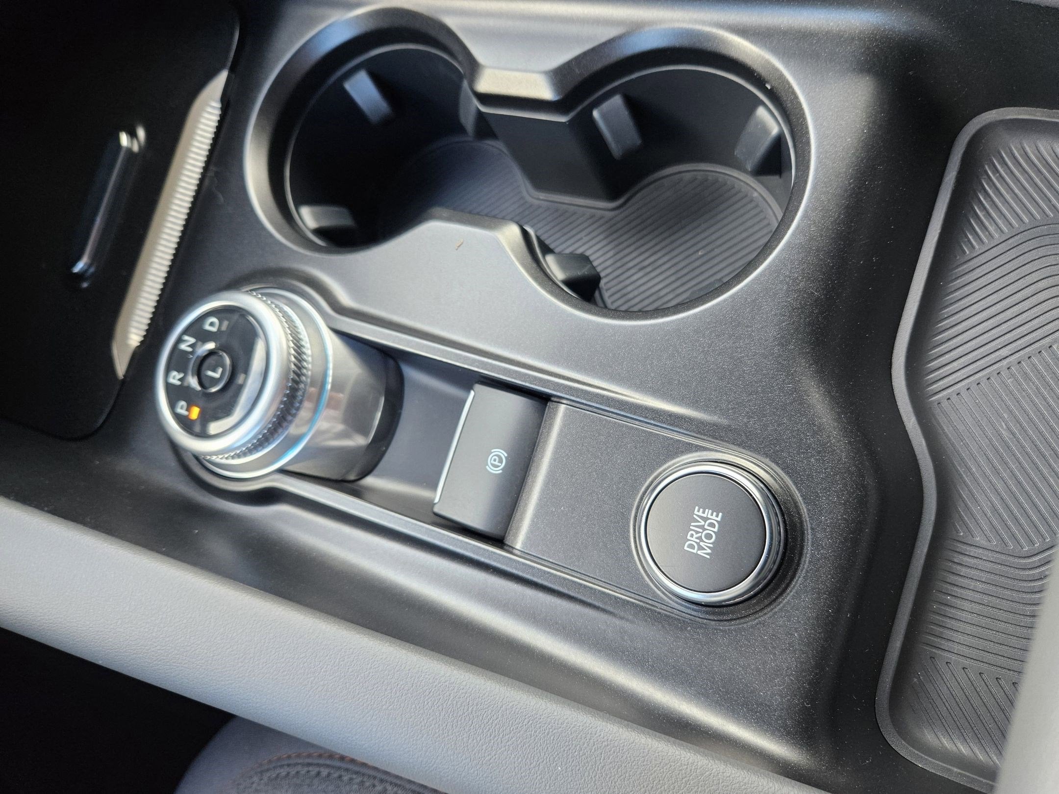 2025 Ford Explorer Active 4WD