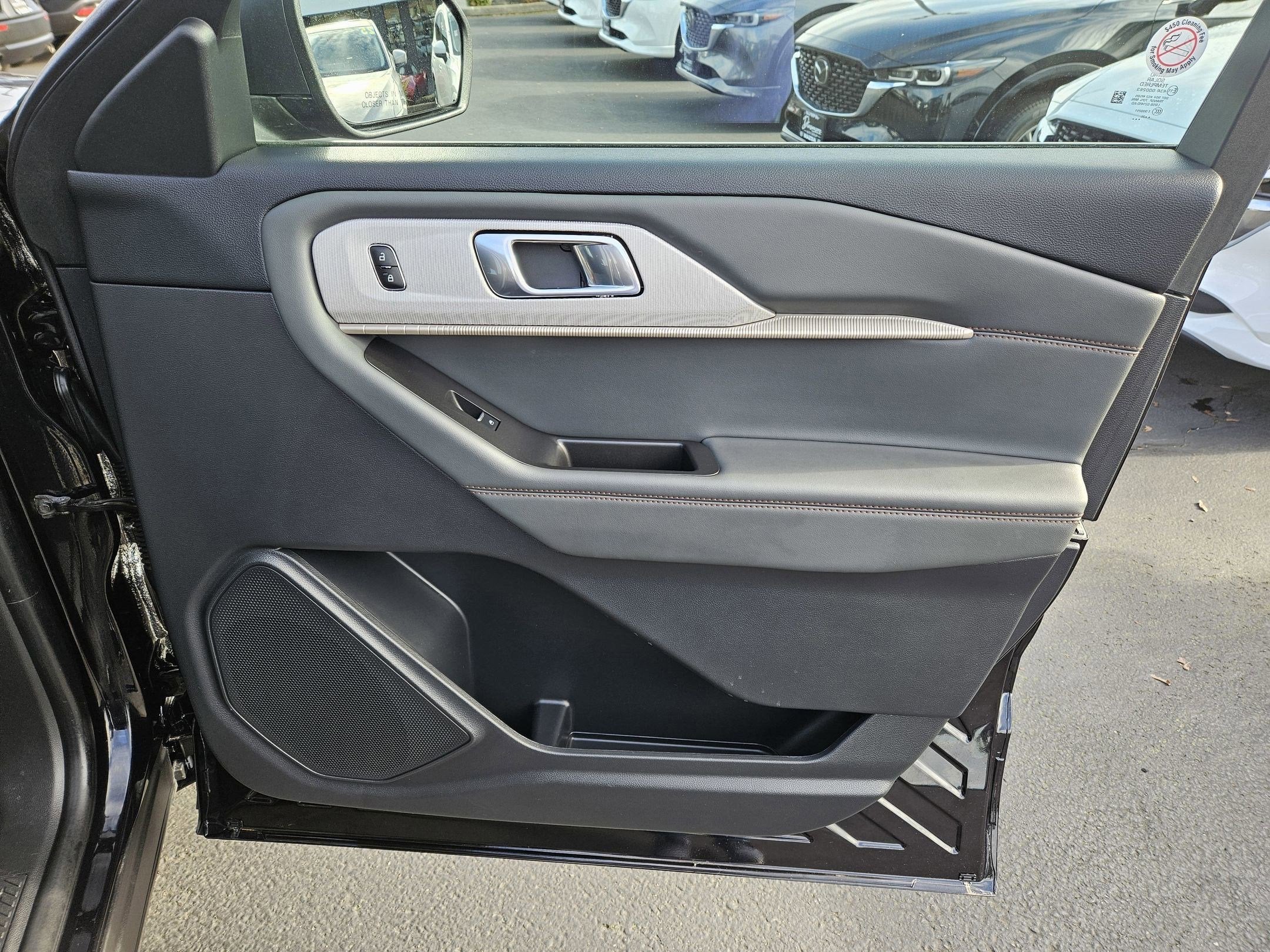 2025 Ford Explorer Active 4WD