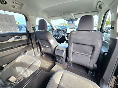 2025 Ford Explorer Active 4WD