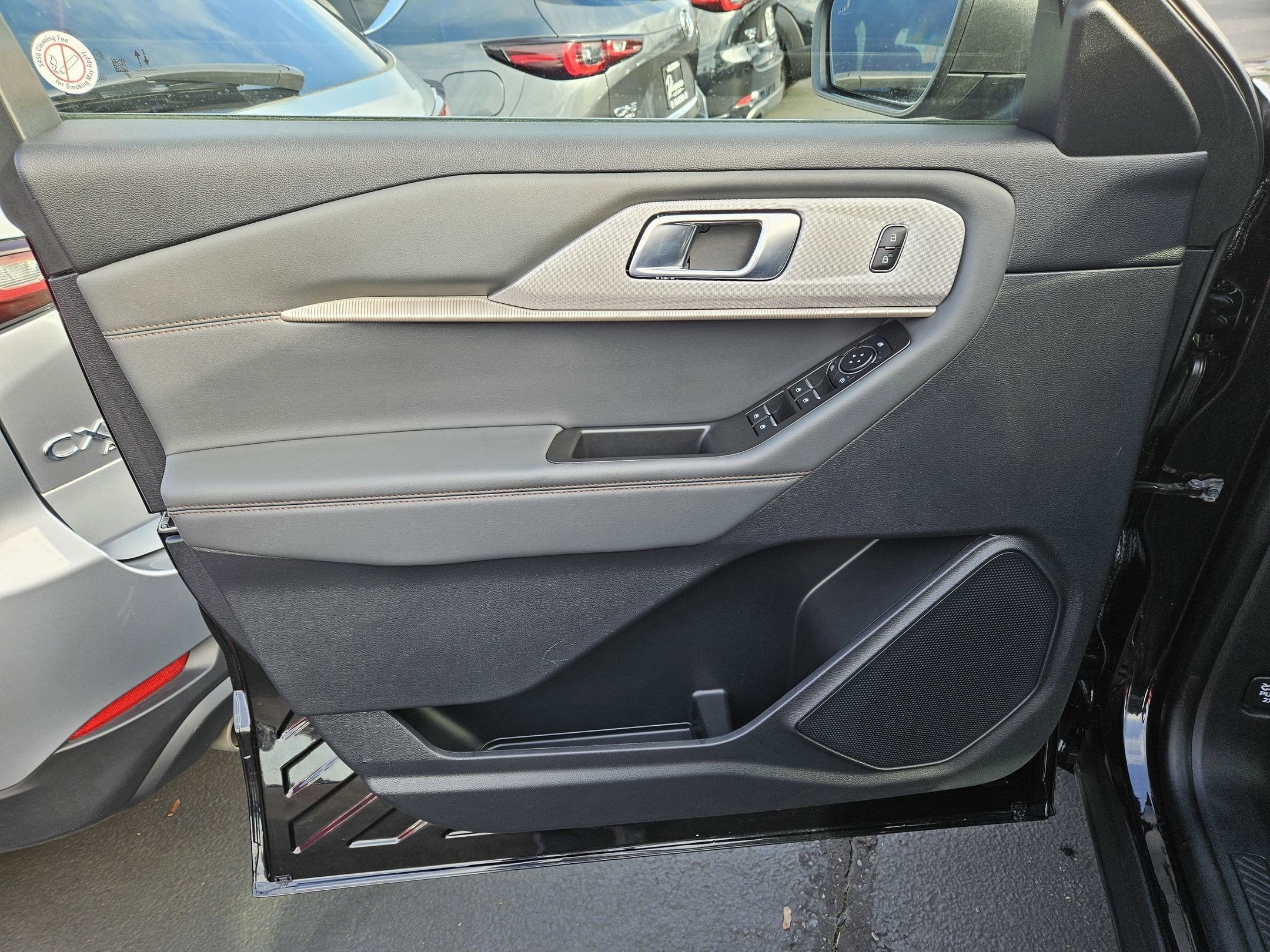 2025 Ford Explorer Active 4WD