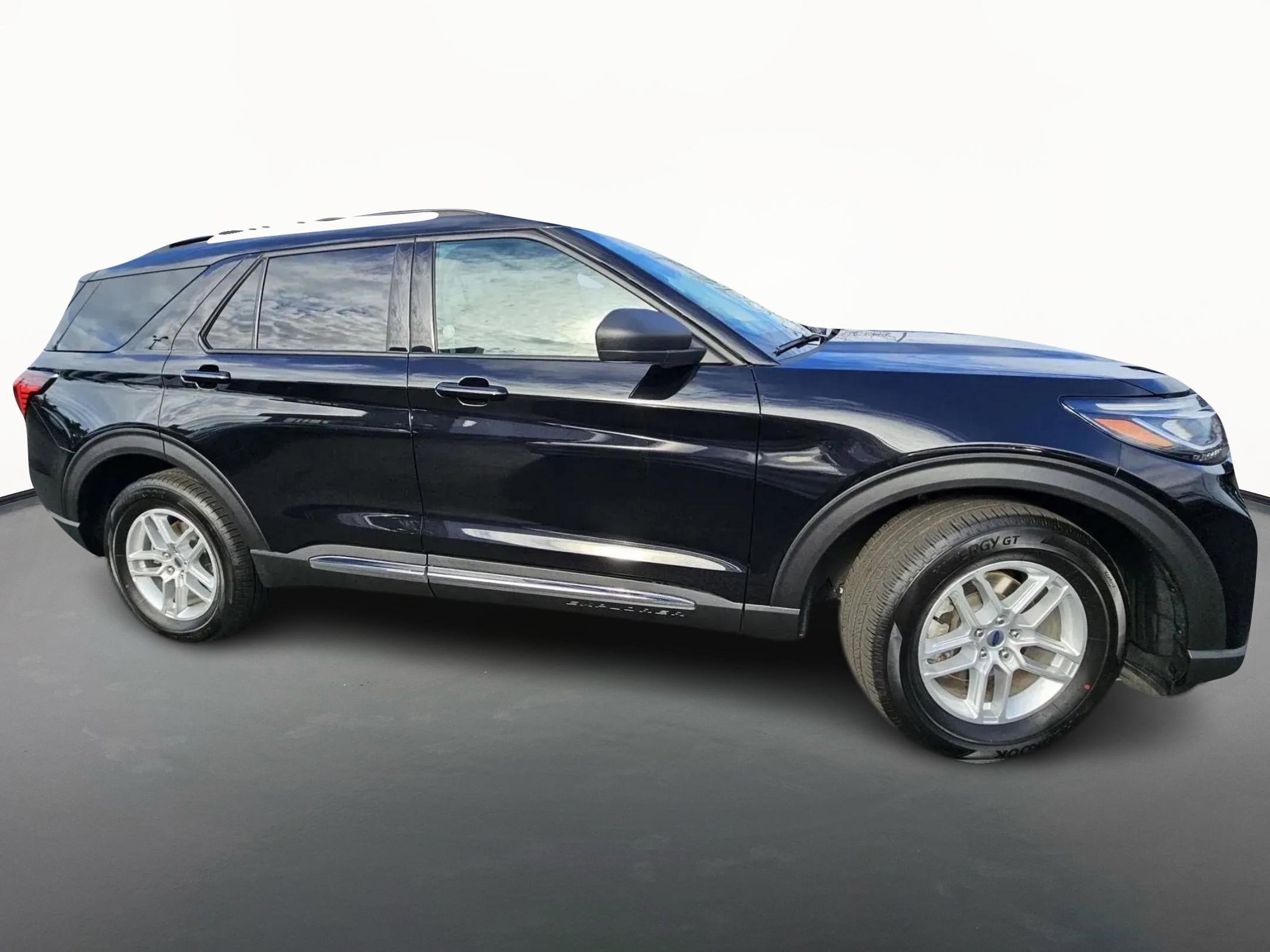 2025 Ford Explorer Active 4WD