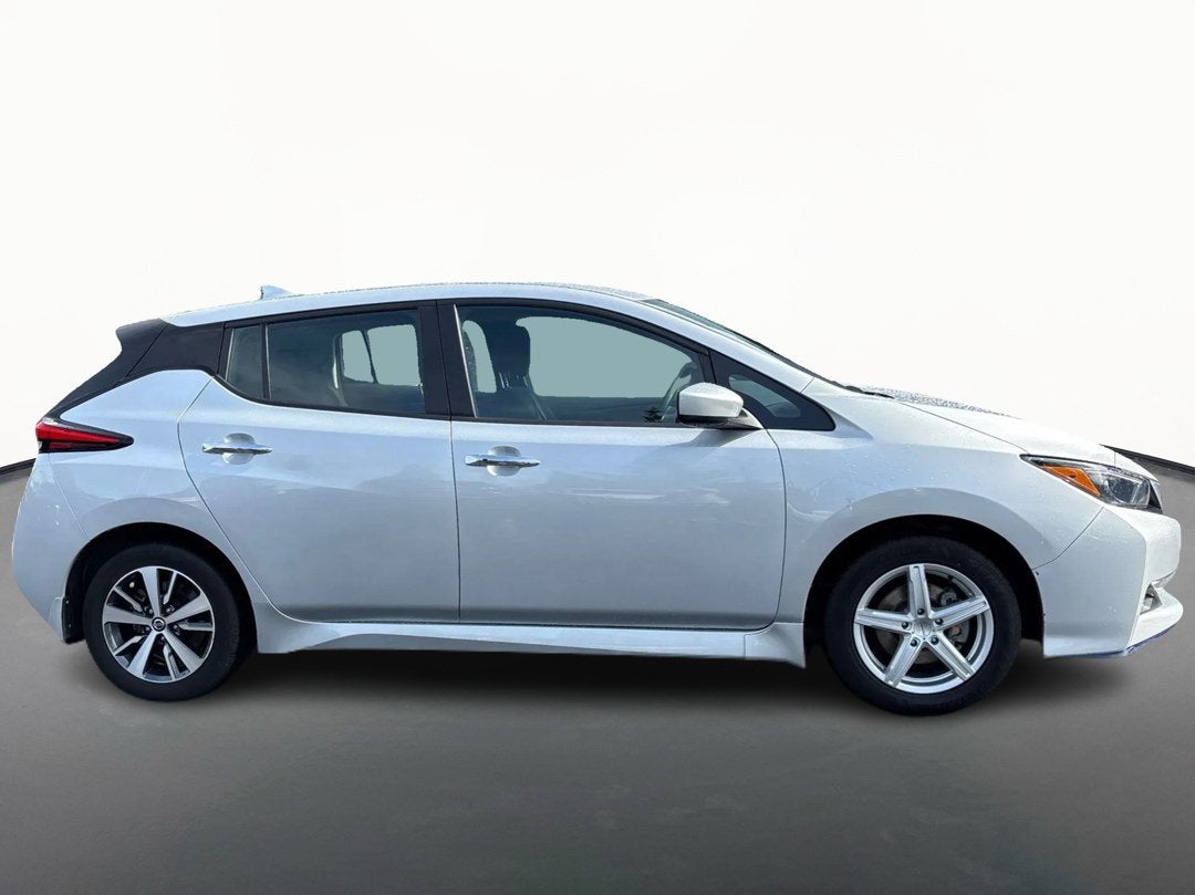 2022 Nissan LEAF S PLUS