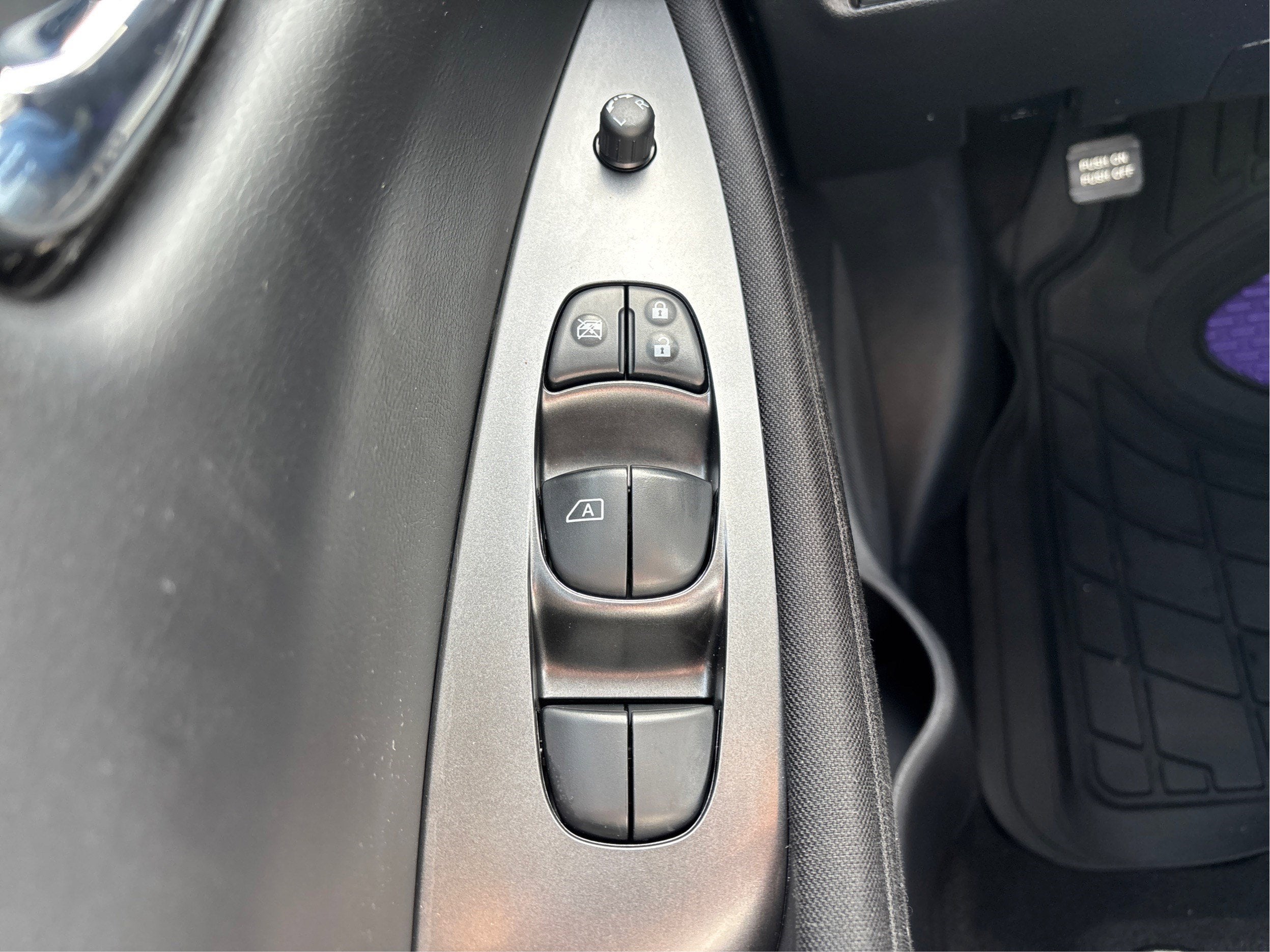 2022 Nissan LEAF S PLUS