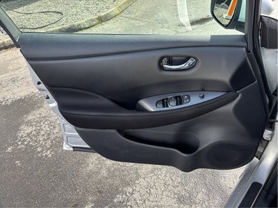 2022 Nissan LEAF S PLUS