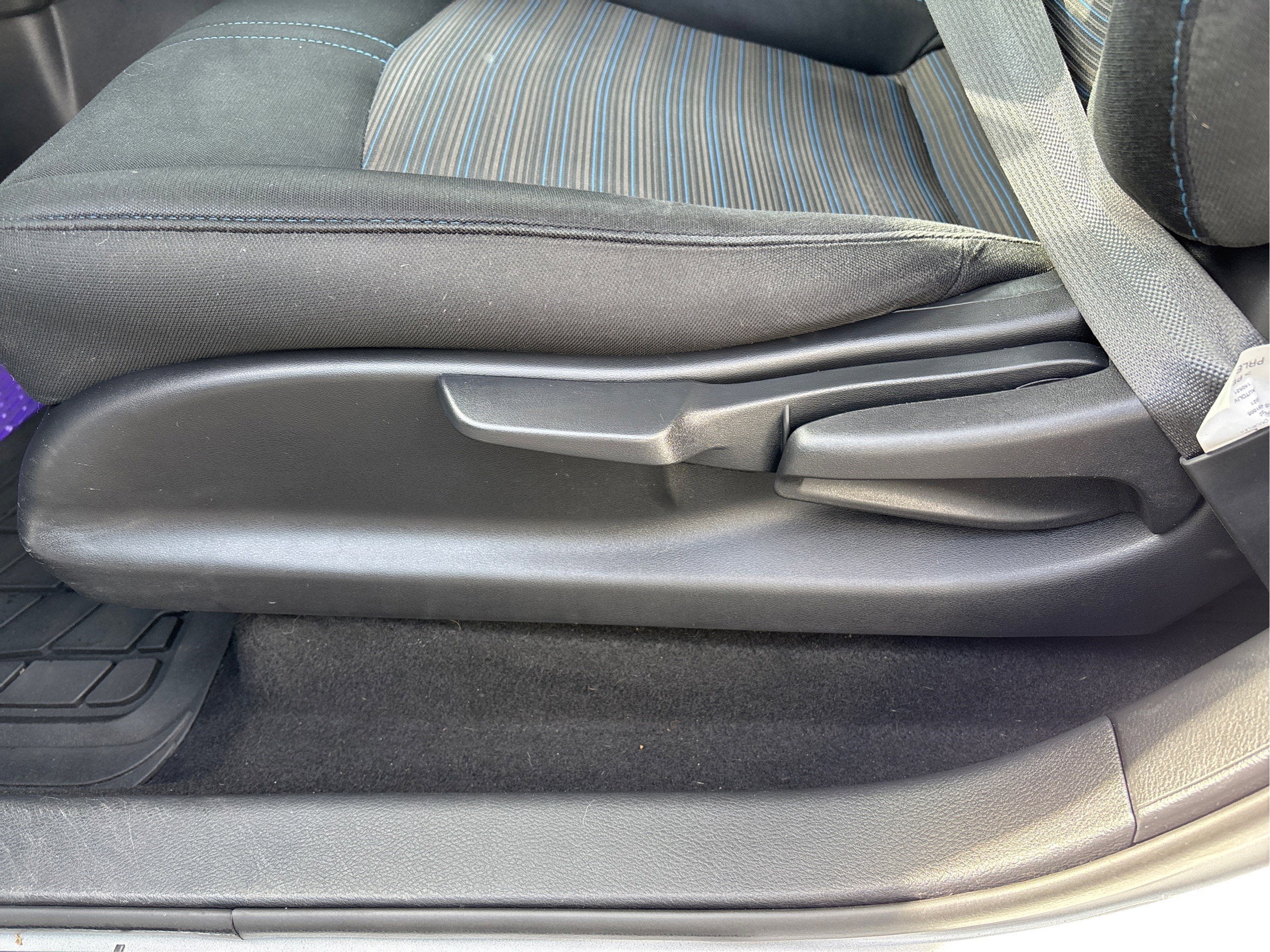 2022 Nissan LEAF S PLUS