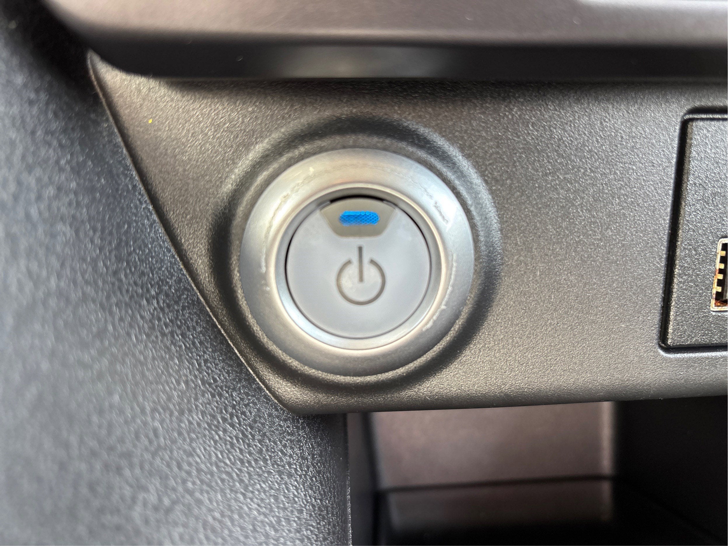 2022 Nissan LEAF S PLUS