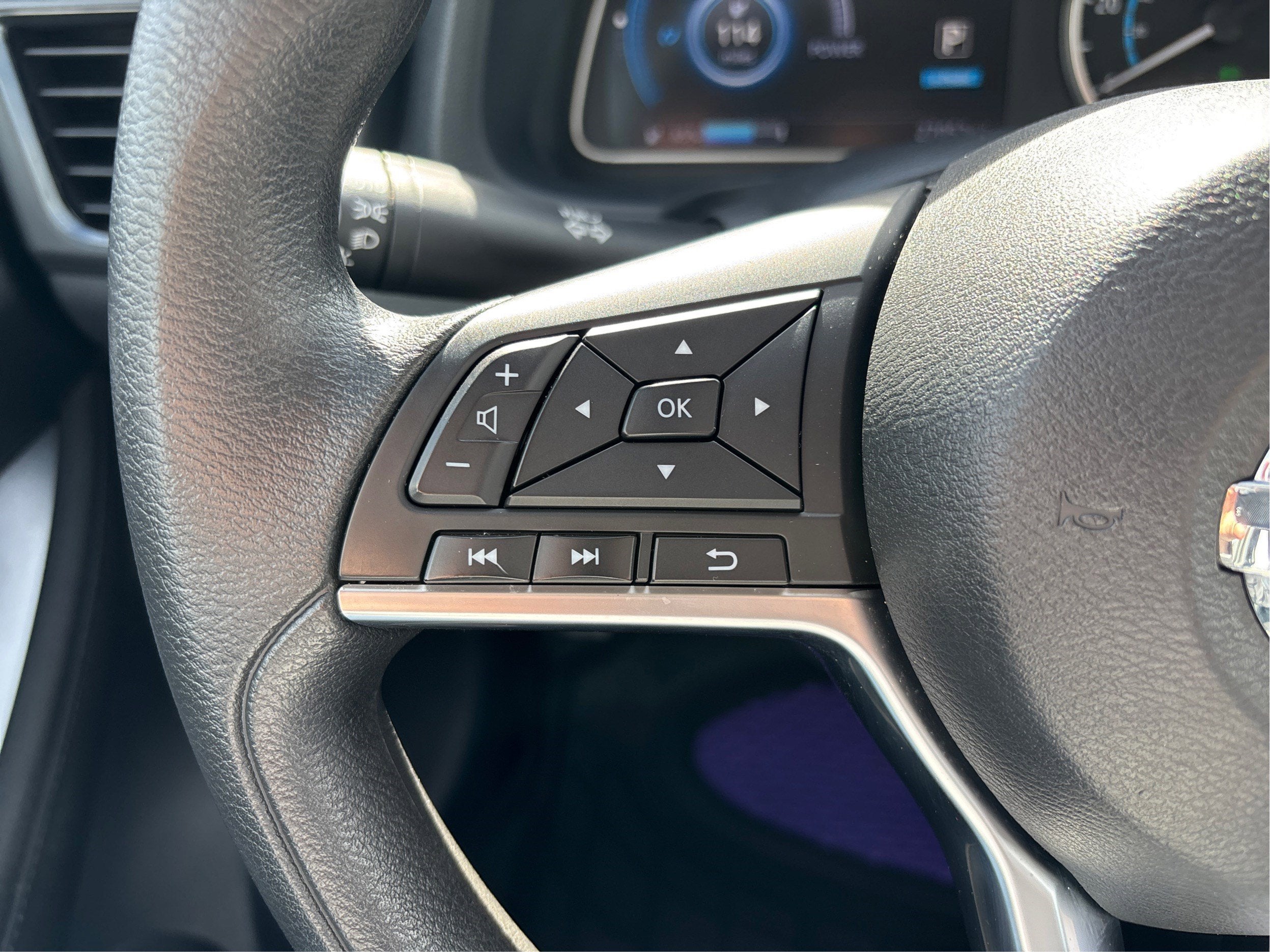 2022 Nissan LEAF S PLUS