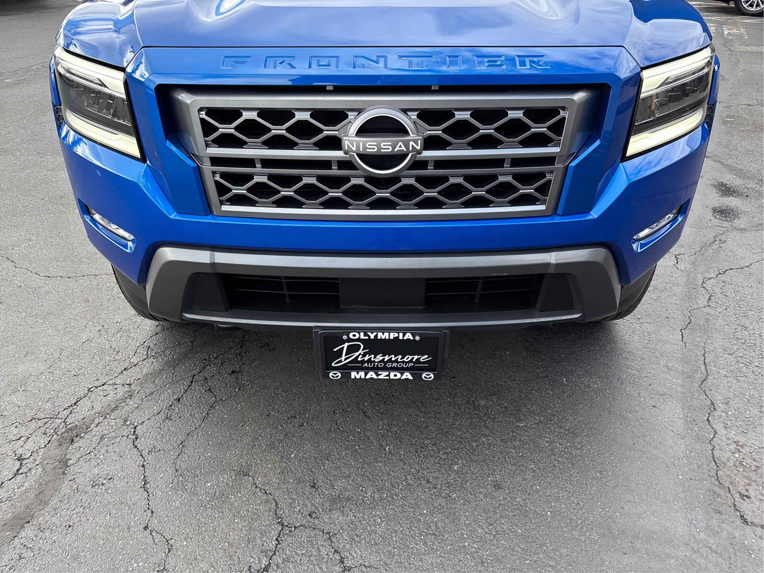 2024 Nissan Frontier SL