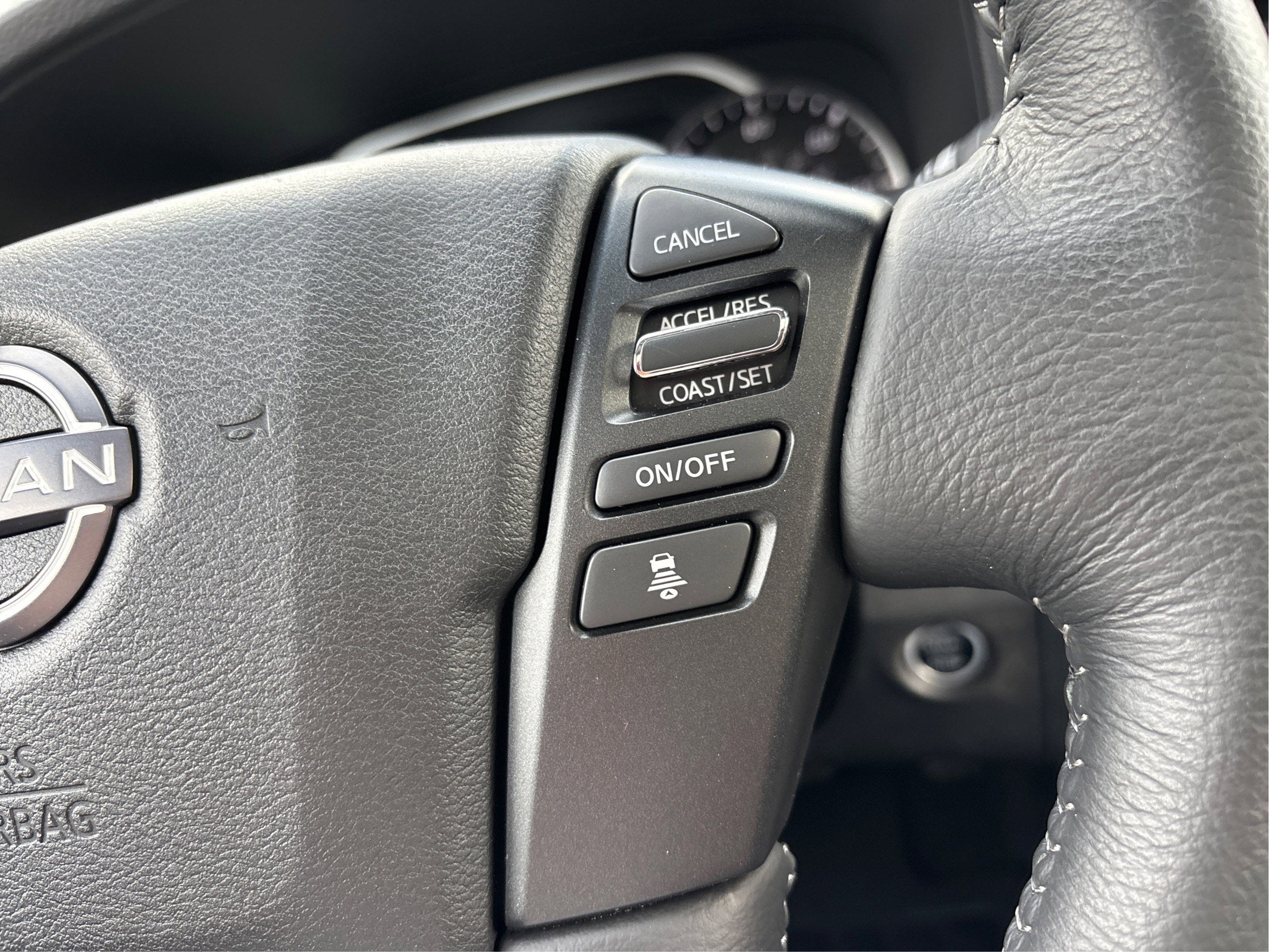 2024 Nissan Frontier SL