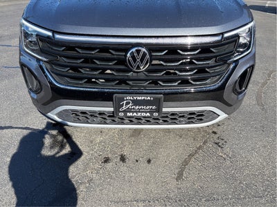 2025 Volkswagen Atlas Cross Sport 2.0T SE w/Technology