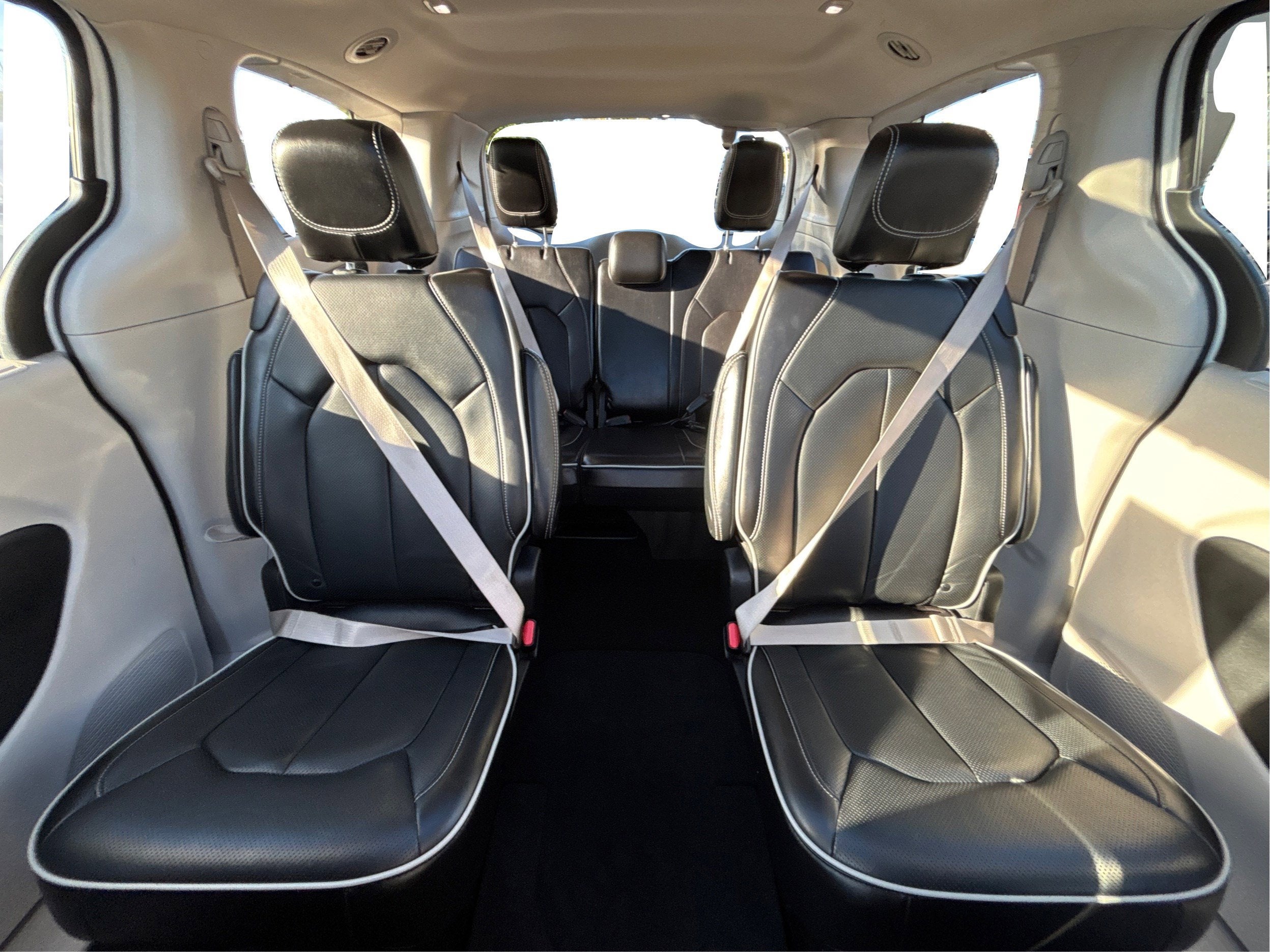 2024 Chrysler Pacifica Limited FWD