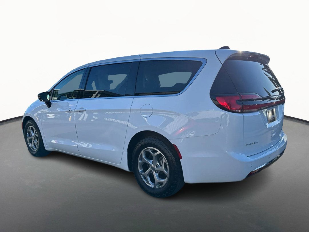 2024 Chrysler Pacifica Limited FWD