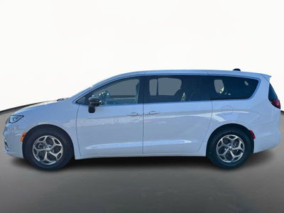 2024 Chrysler Pacifica Limited FWD