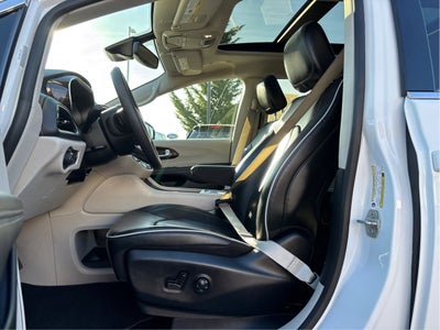 2024 Chrysler Pacifica Limited FWD