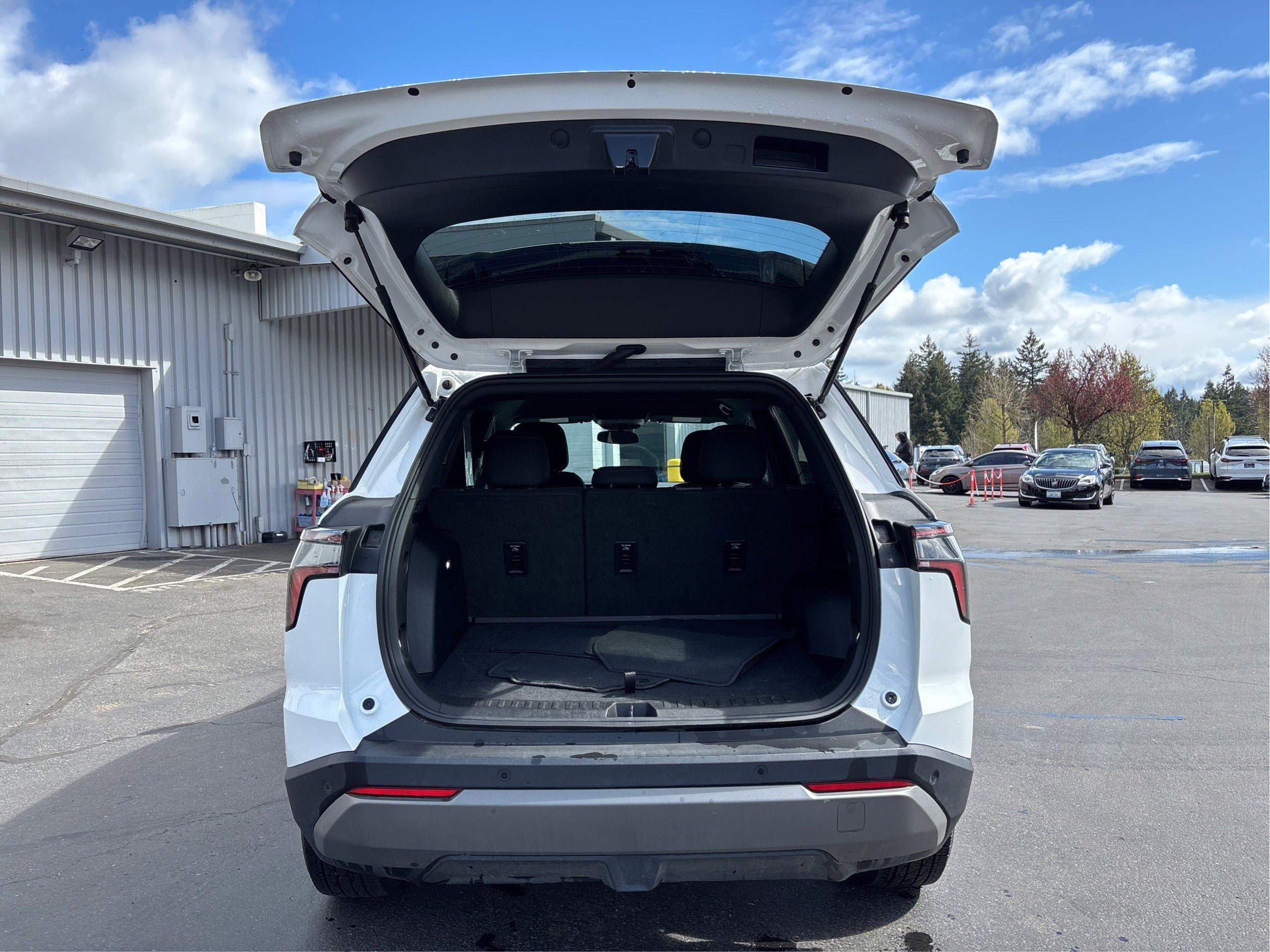 2025 Chevrolet Equinox FWD LT