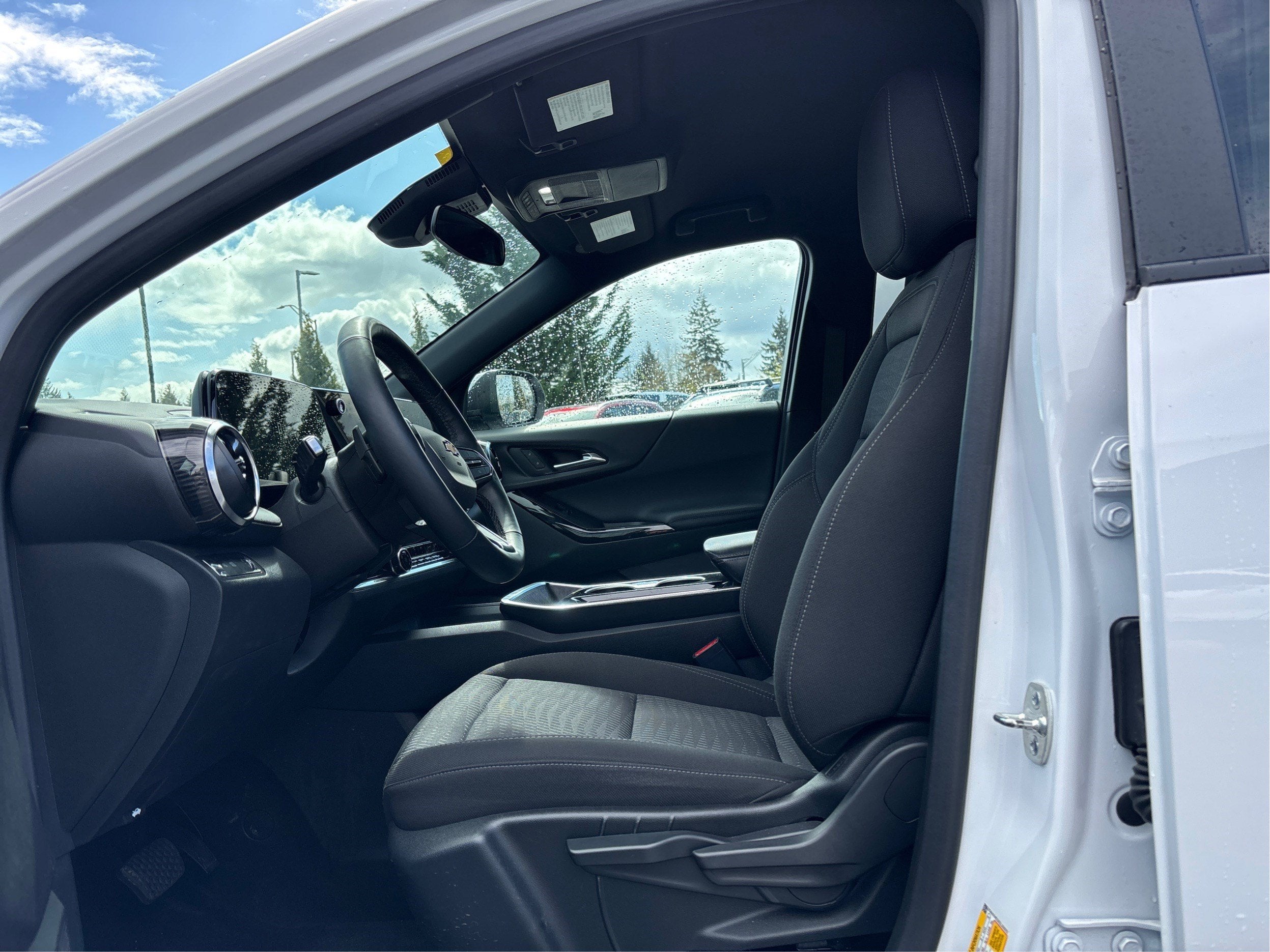 2025 Chevrolet Equinox FWD LT