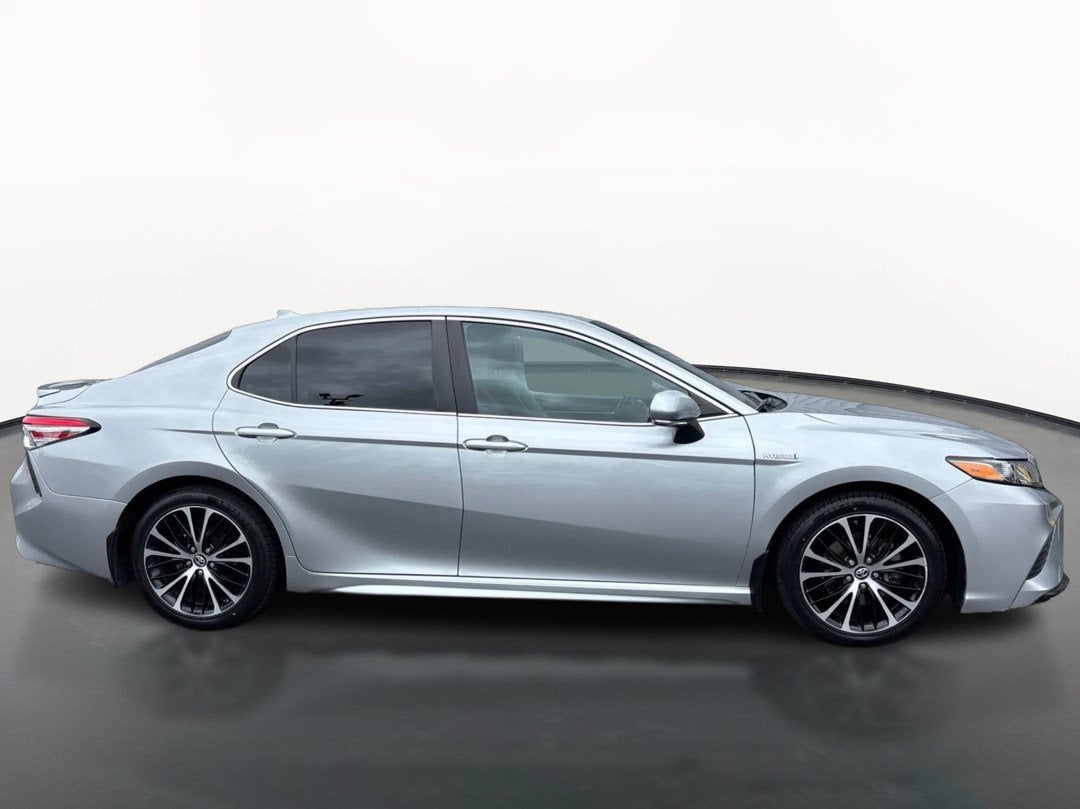 2018 Toyota Camry Hybrid SE