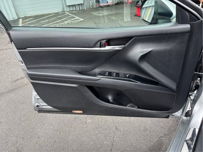 2018 Toyota Camry Hybrid SE