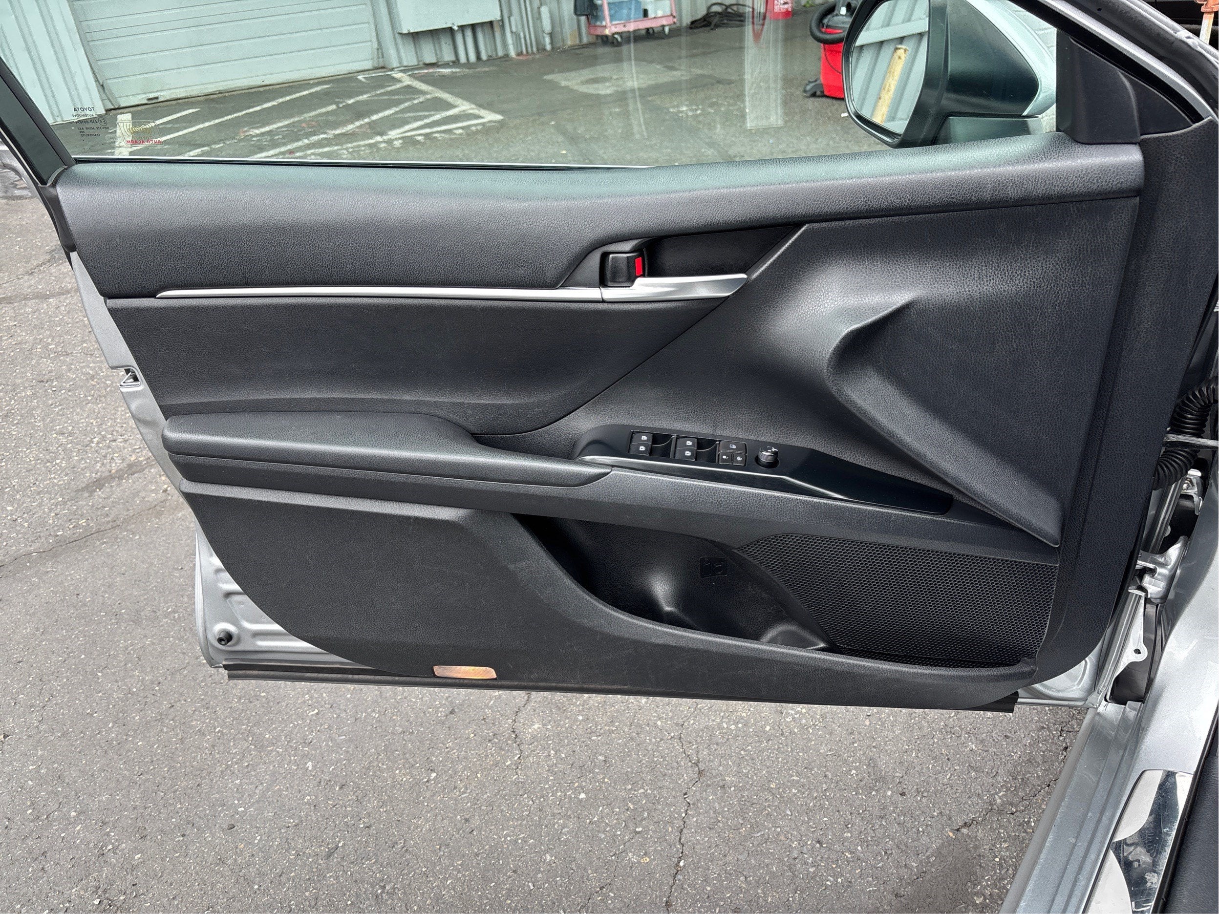 2018 Toyota Camry Hybrid SE