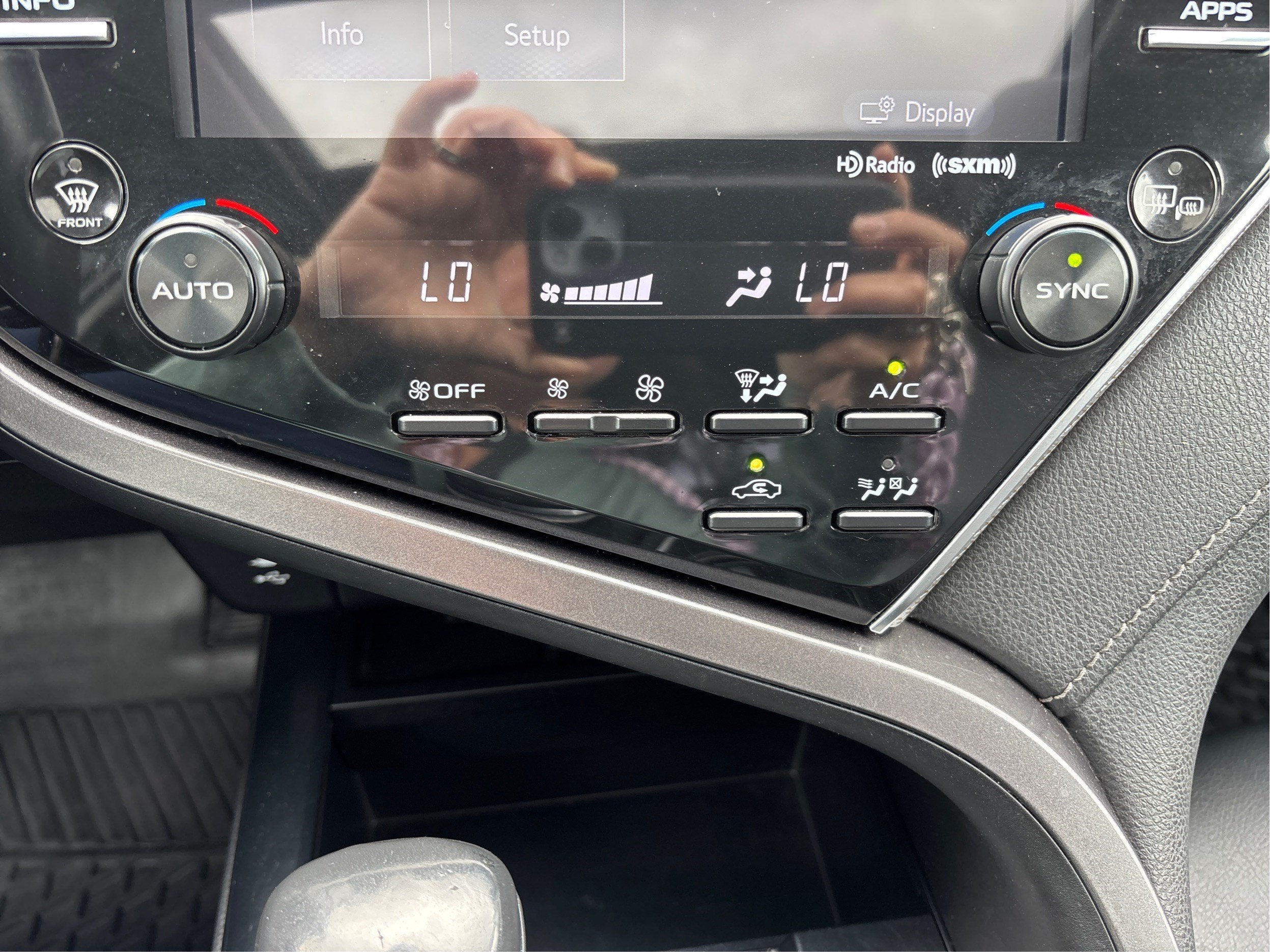 2018 Toyota Camry Hybrid SE