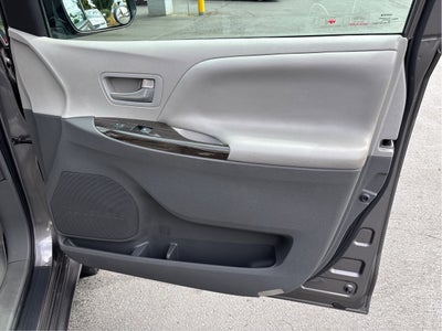 2015 Toyota Sienna XLE