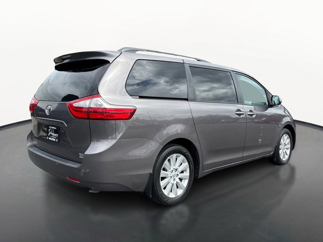 2015 Toyota Sienna XLE
