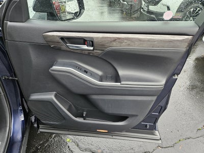 2020 Toyota Highlander Hybrid Platinum AWD