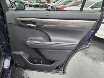 2020 Toyota Highlander Hybrid Platinum AWD