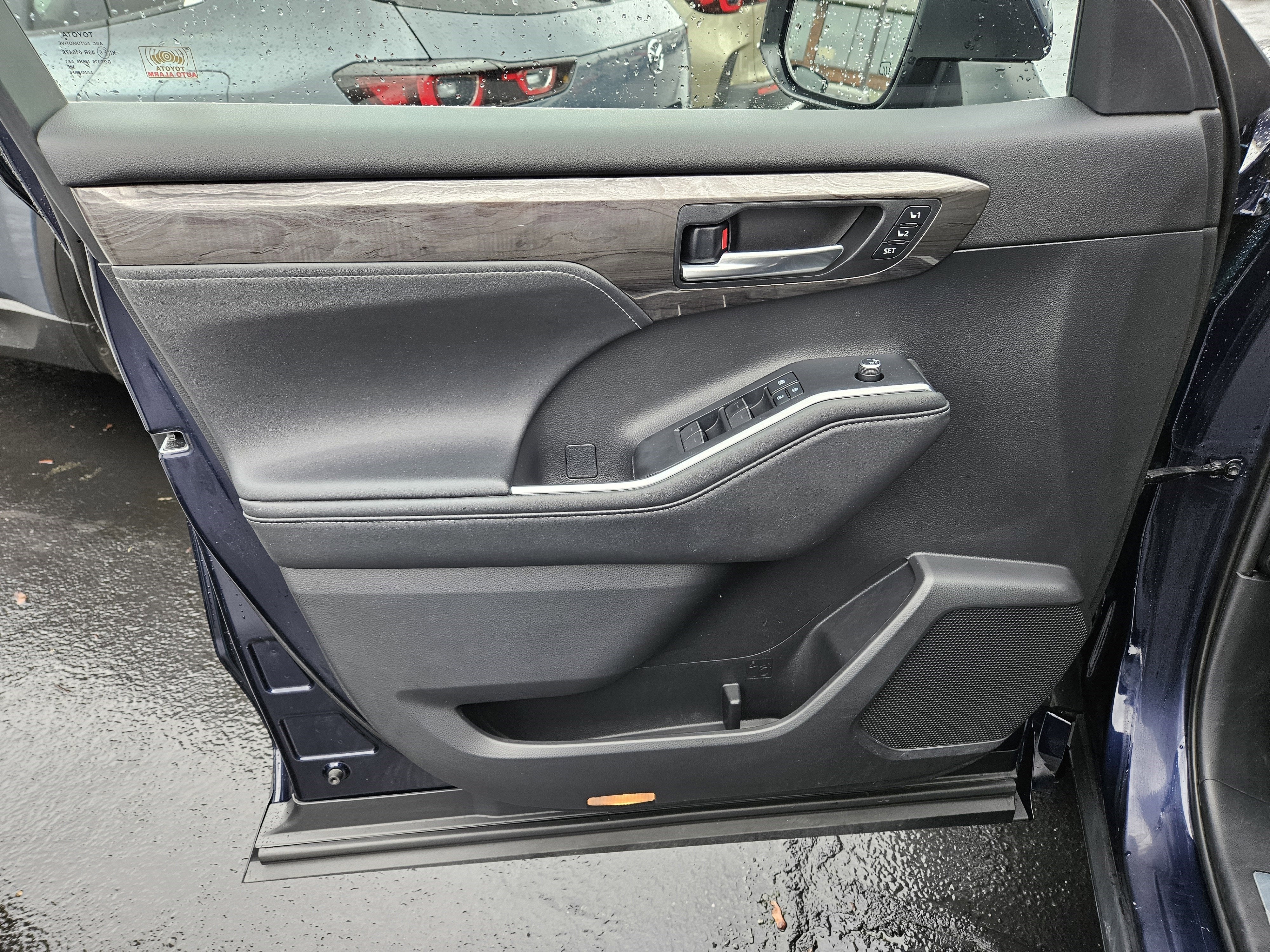 2020 Toyota Highlander Hybrid Platinum AWD