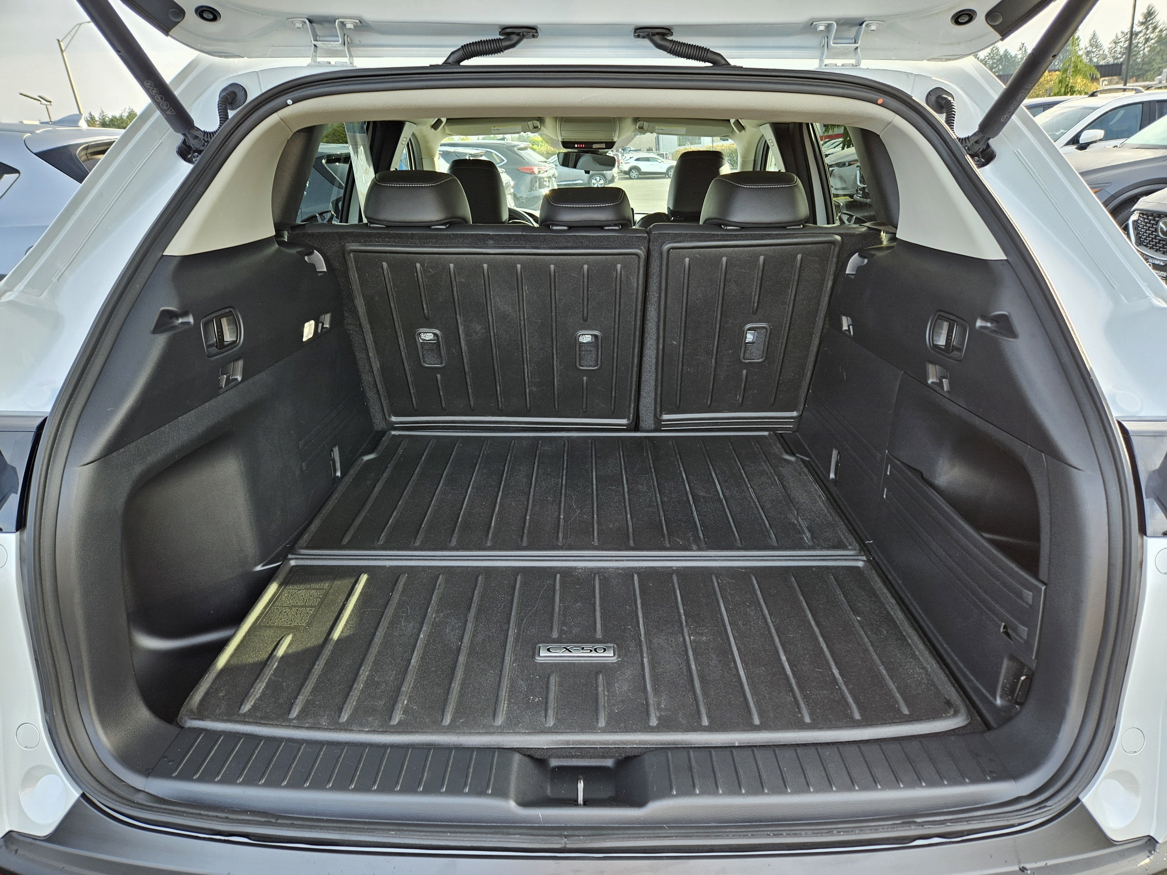 2025 Mazda Mazda CX-50 Hybrid Preferred AWD