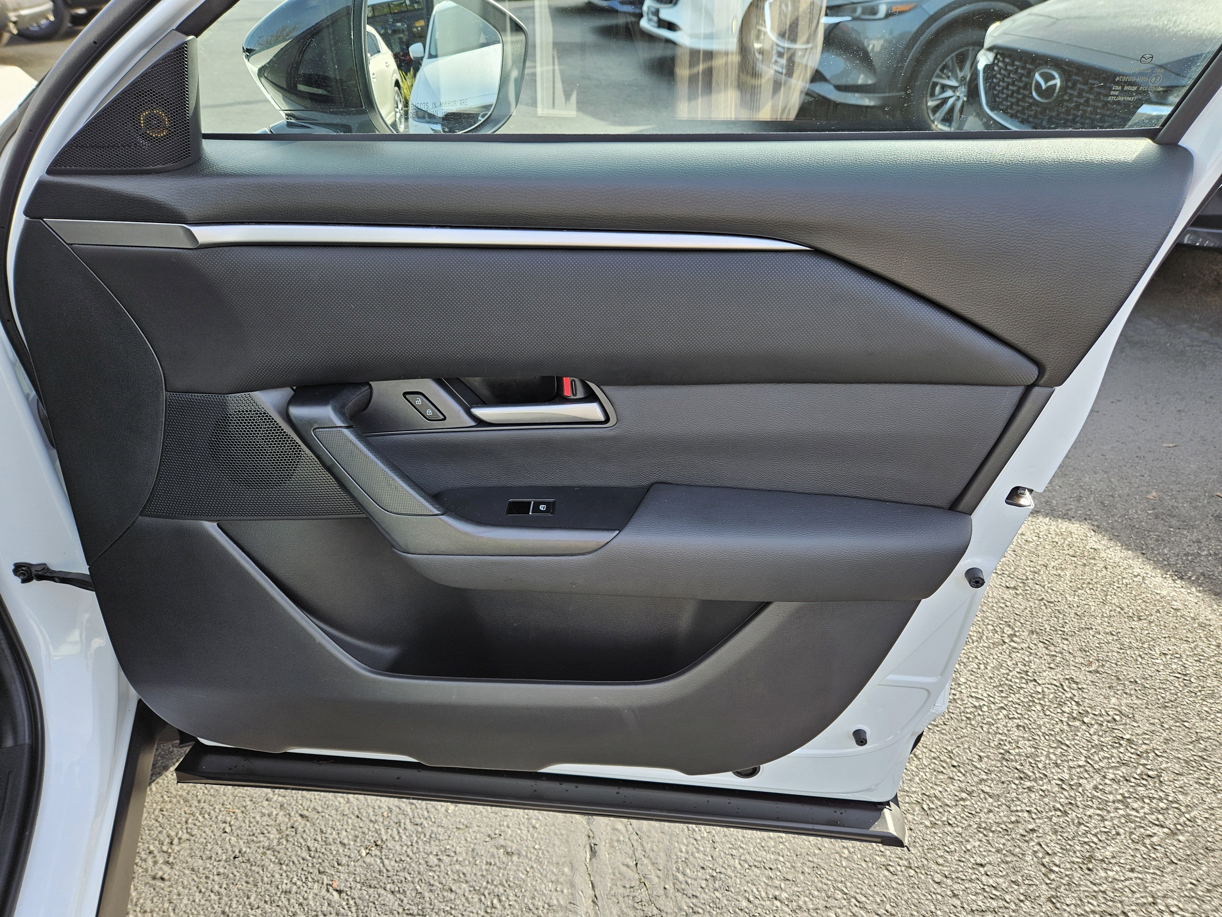 2025 Mazda Mazda CX-50 Hybrid Preferred AWD