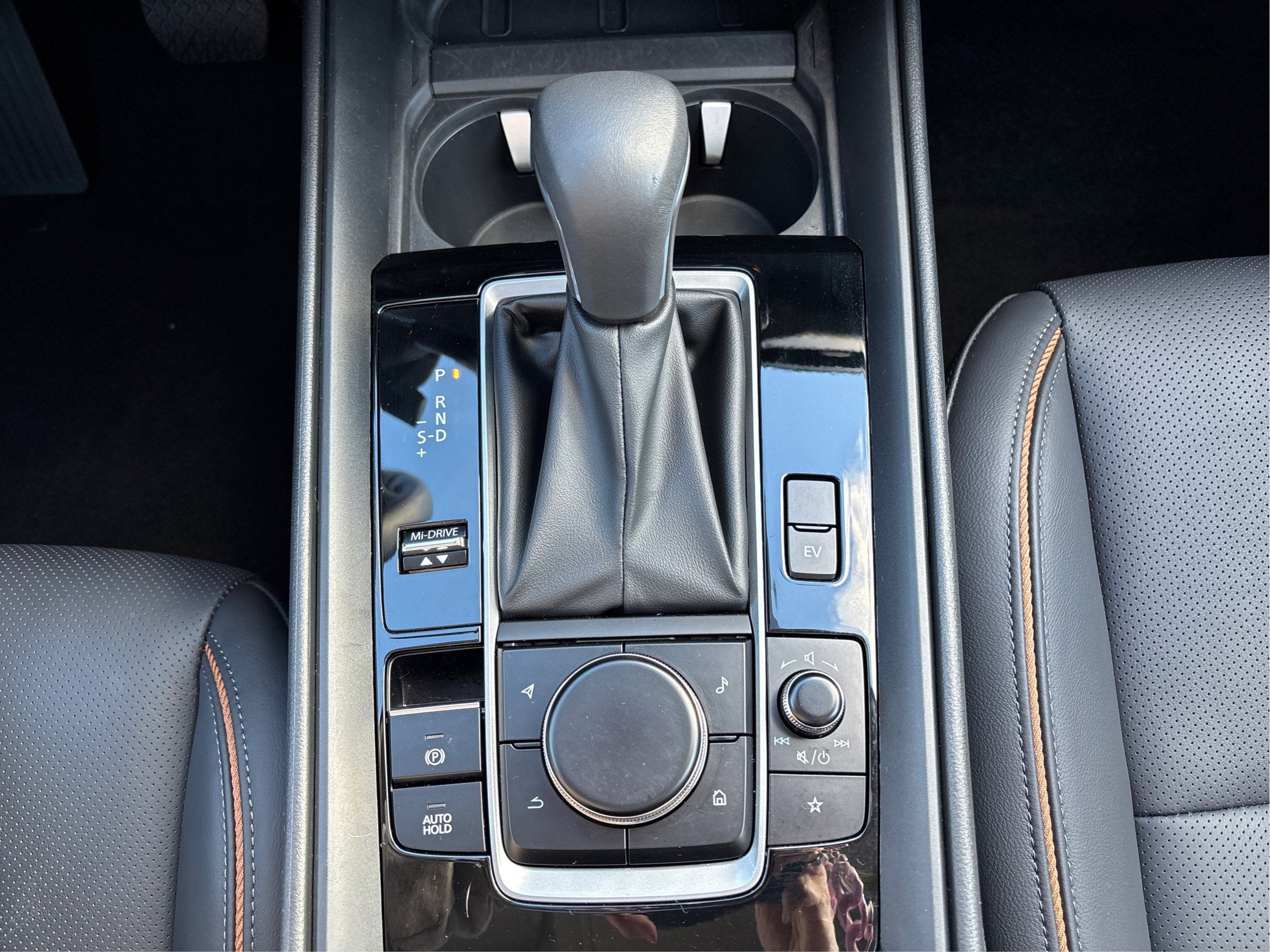 2025 Mazda Mazda CX-50 Hybrid Premium AWD