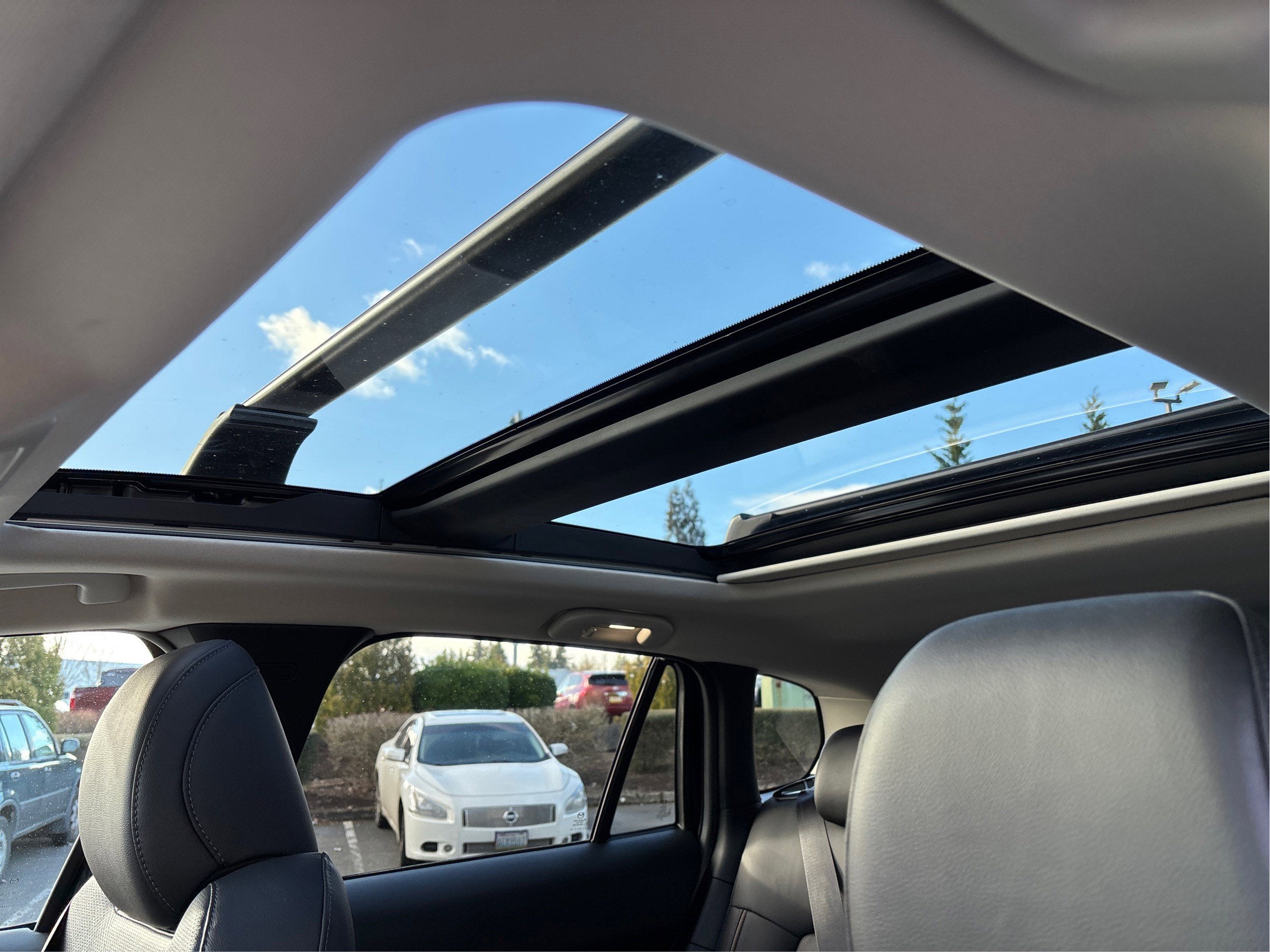 2025 Mazda Mazda CX-50 Hybrid Premium AWD