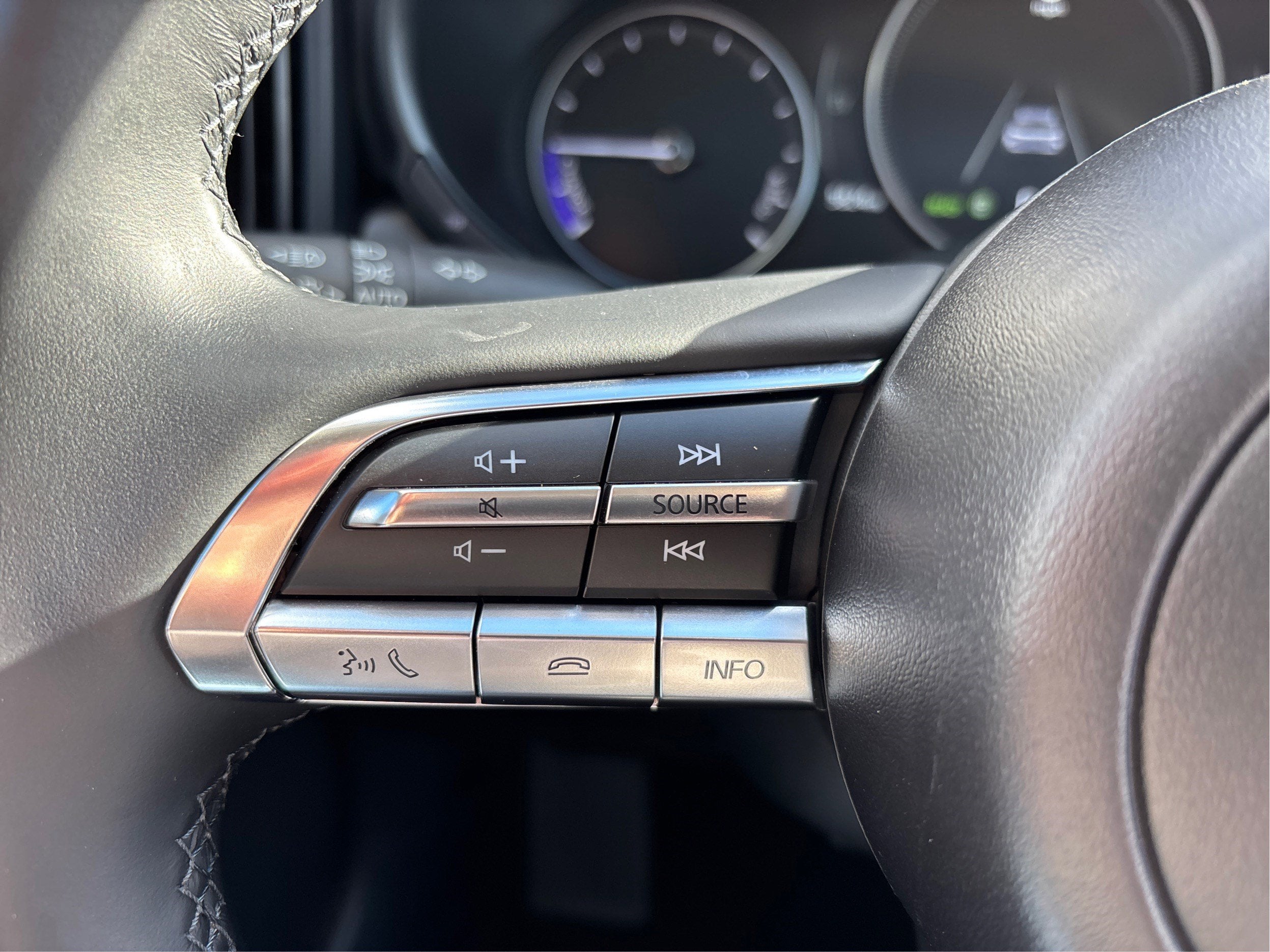 2025 Mazda Mazda CX-50 Hybrid Premium AWD