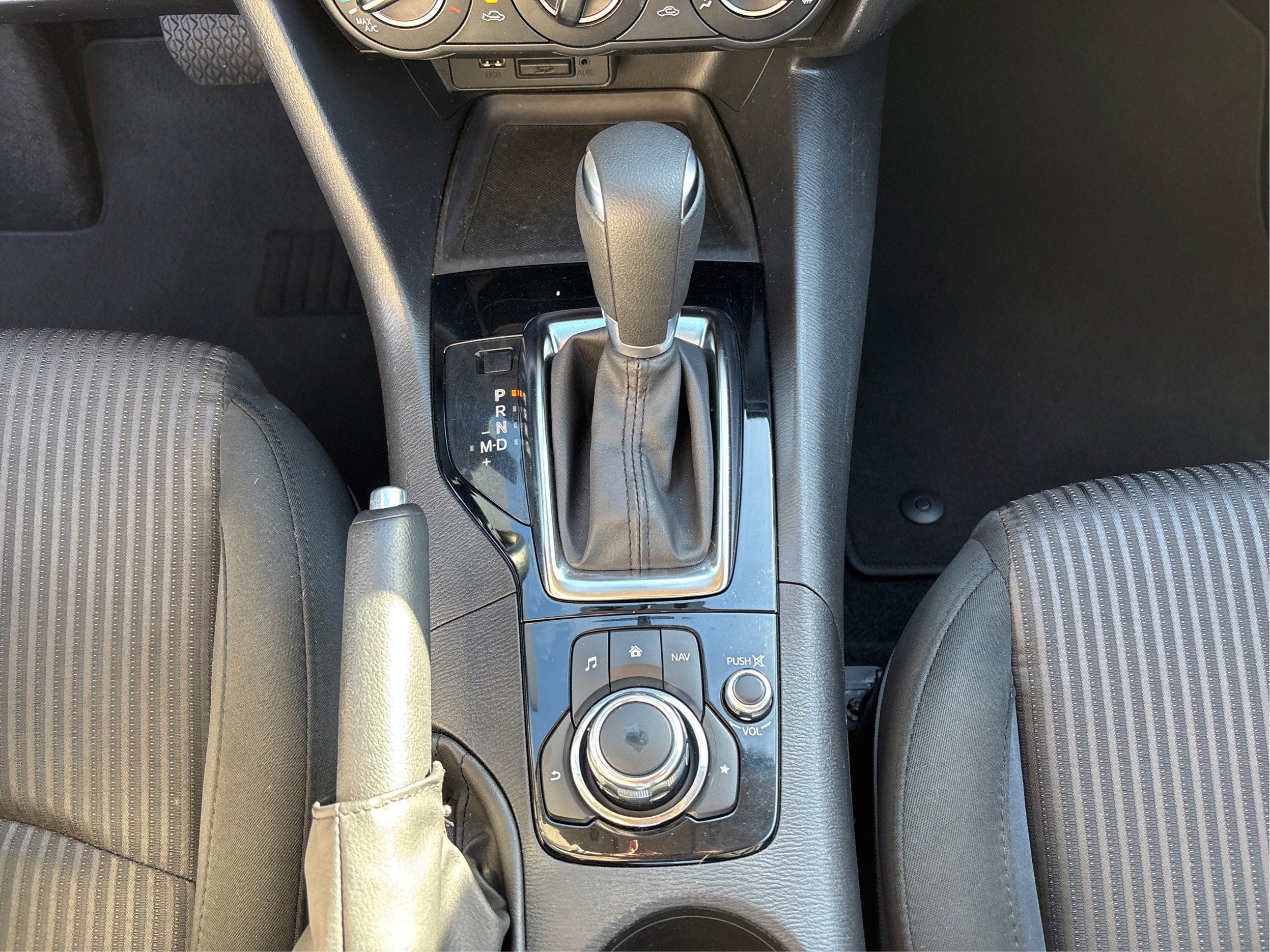 2016 Mazda Mazda3 i Sport