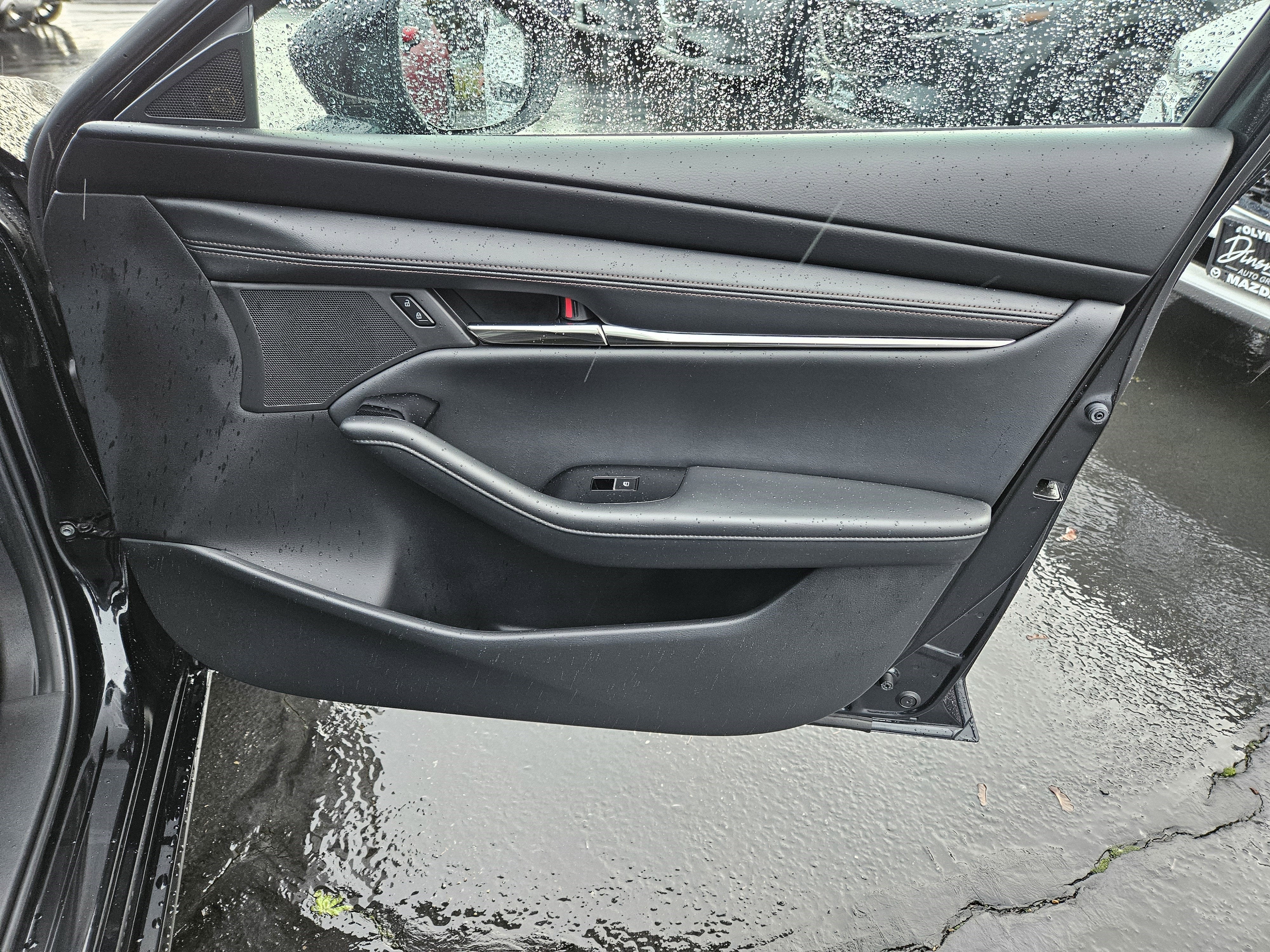 2024 Mazda Mazda3 2.5 S Preferred Auto FWD