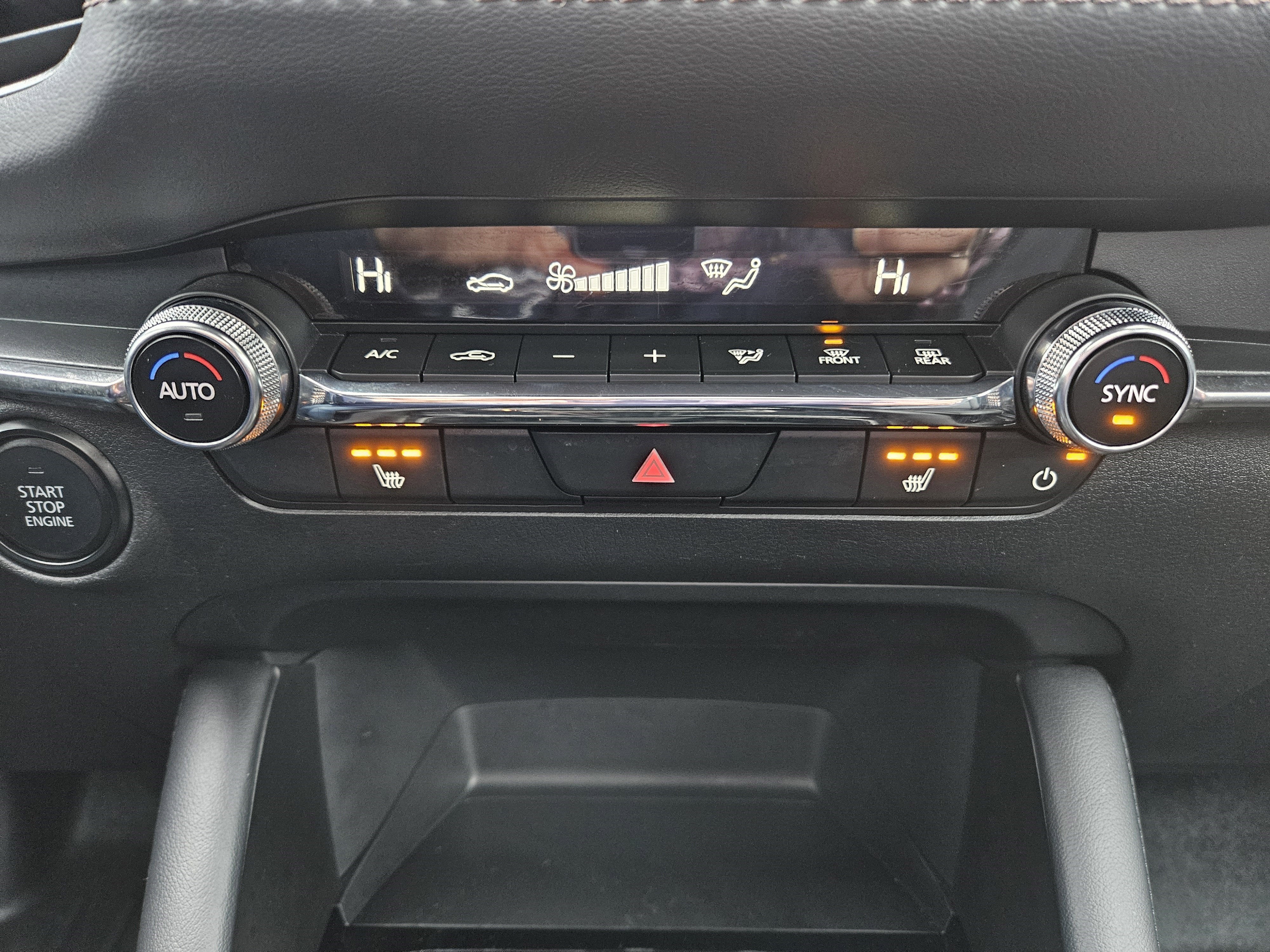 2024 Mazda Mazda3 2.5 S Preferred Auto FWD