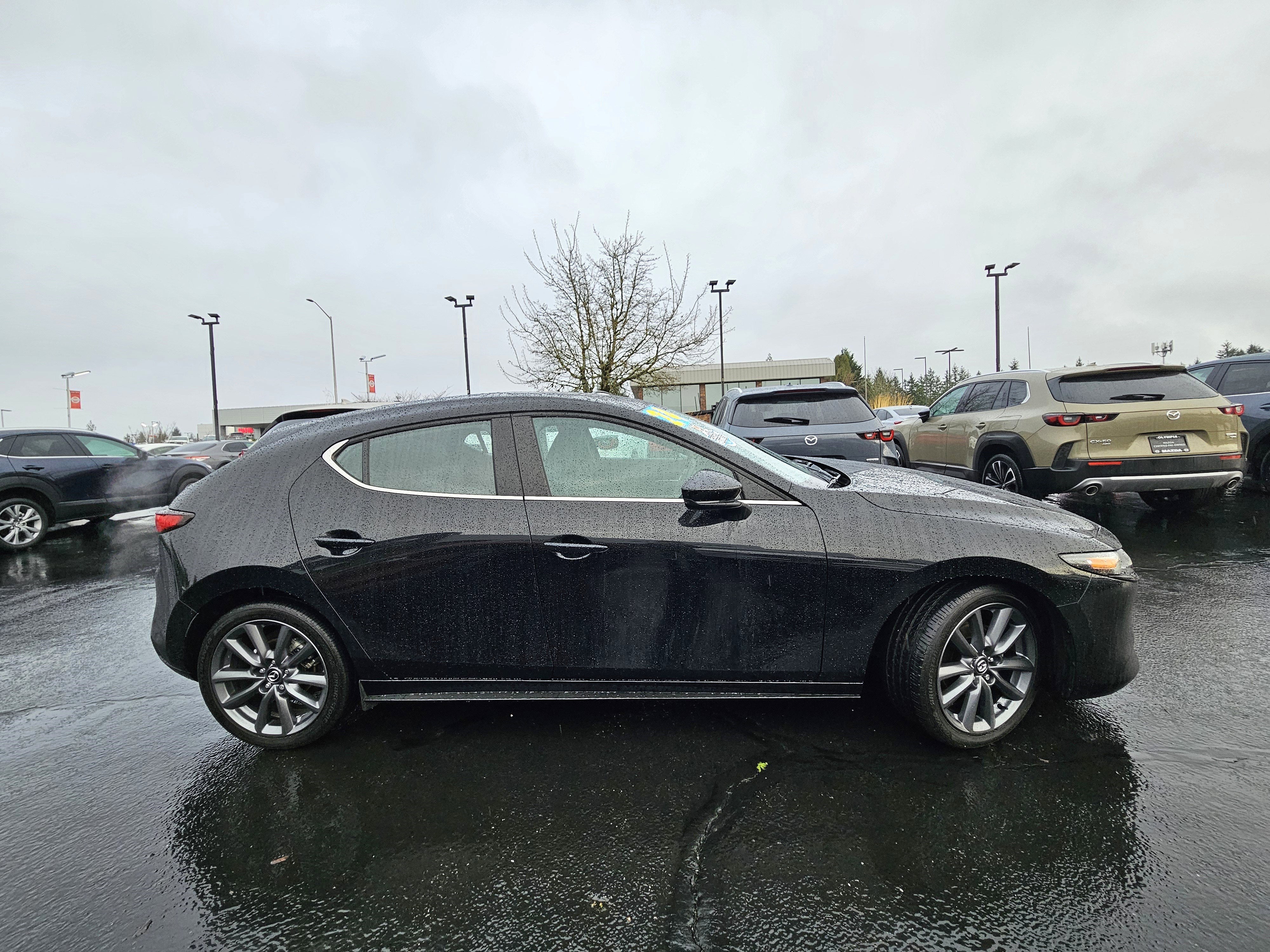 2024 Mazda Mazda3 2.5 S Preferred Auto FWD