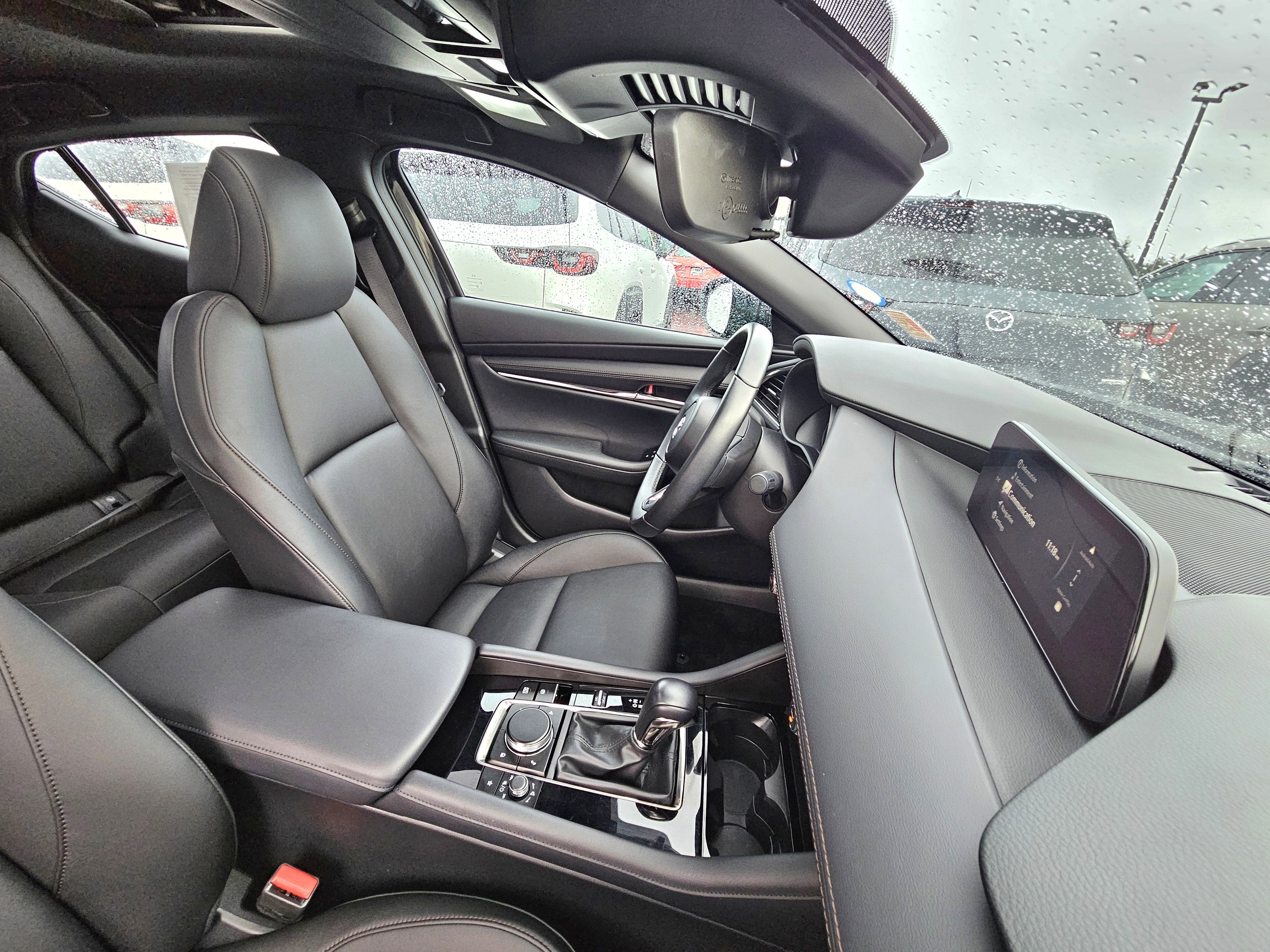 2024 Mazda Mazda3 2.5 S Preferred Auto FWD