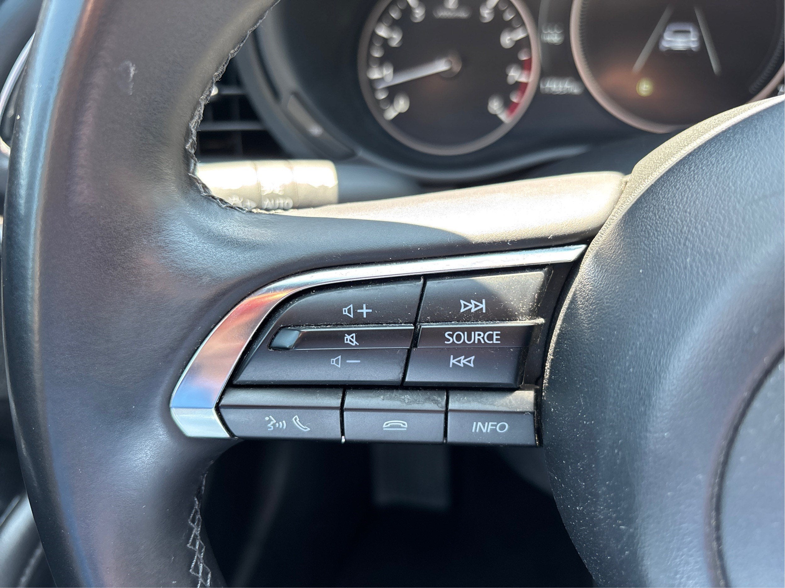 2025 Mazda Mazda3 2.5 S Premium Manual FWD