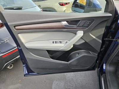 2022 Audi Q5 S line Premium