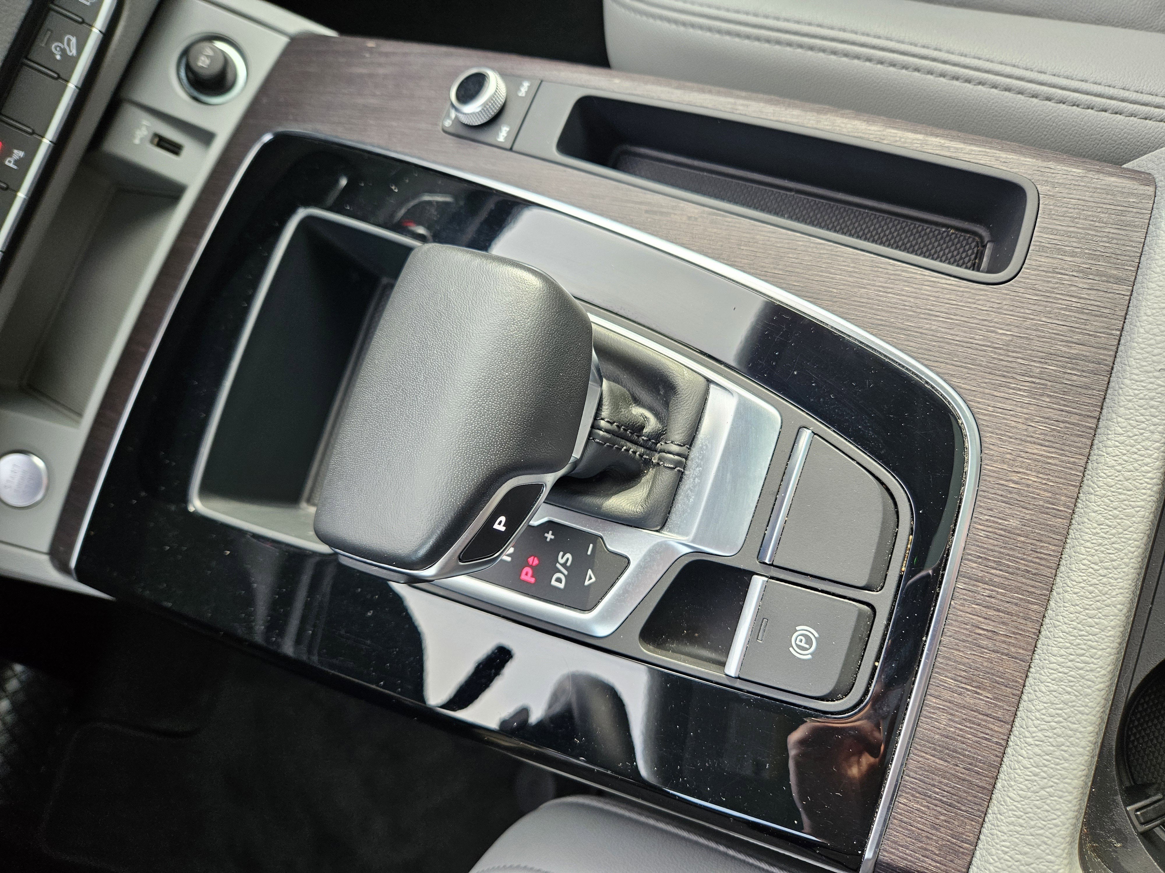 2022 Audi Q5 S line Premium