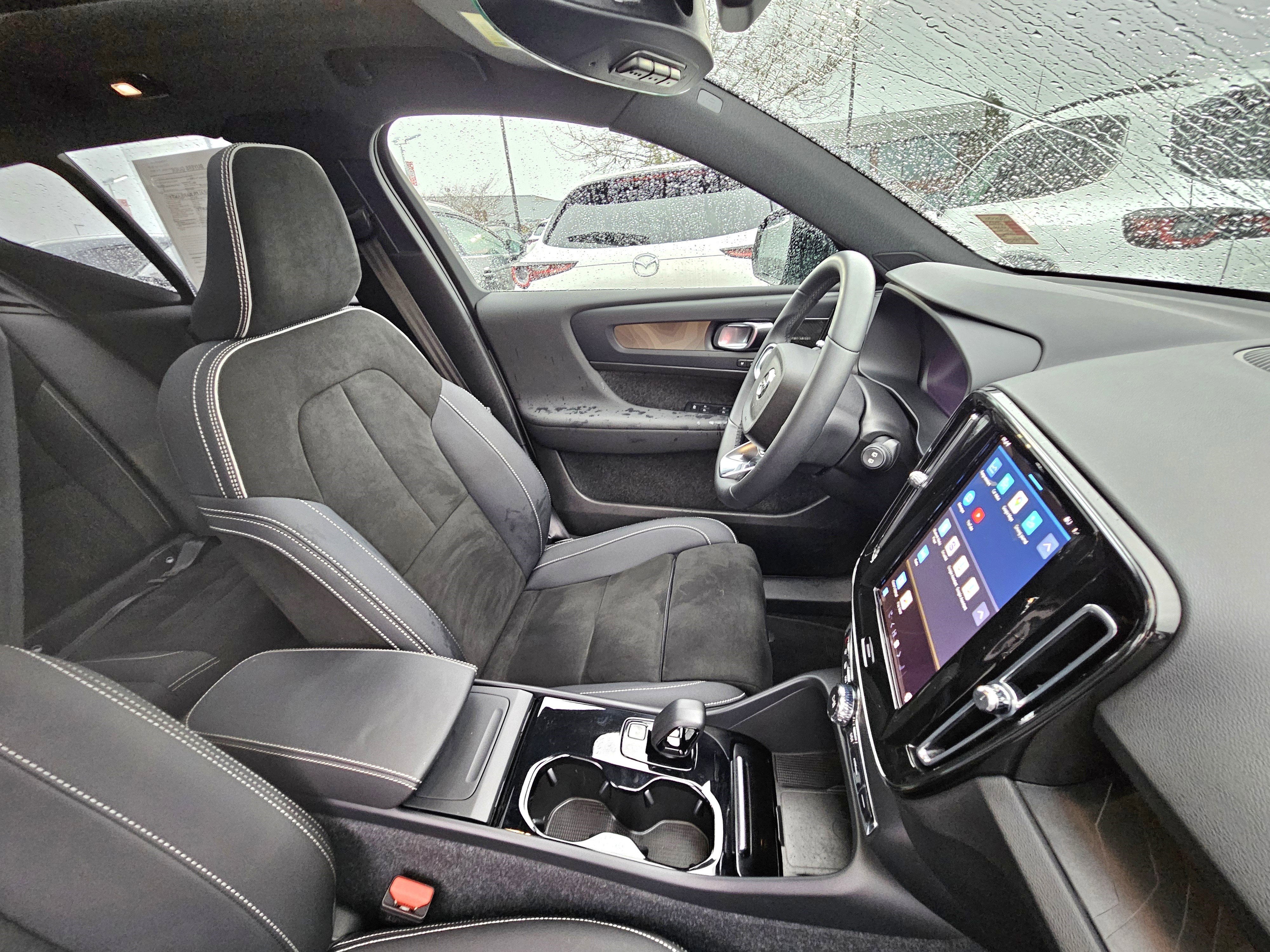 2023 Volvo XC40 Recharge Pure Electric Ultimate